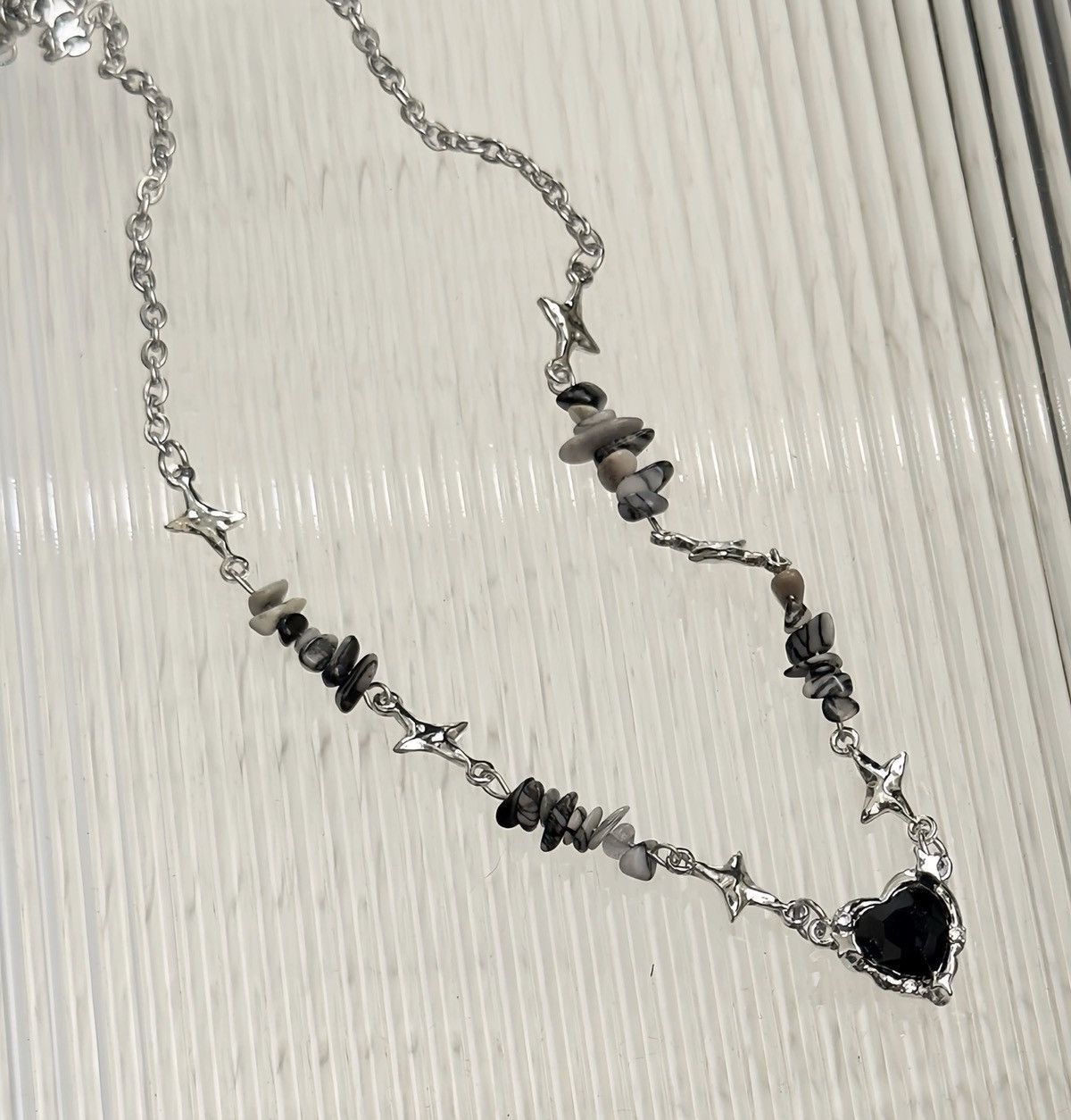 Japanese Brand Retro punk black heart star stone chain necklace choker y2k Size ONE SIZE - 3 Thumbnail