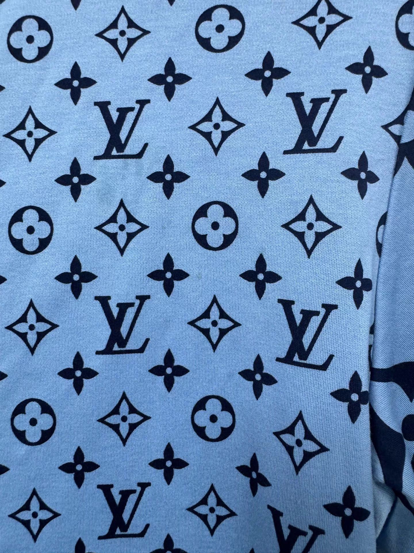 Louis Vuitton LV Blue Allover Print Short Sleeve M Size M / US 6-8 / IT 42-44 - 4 Thumbnail