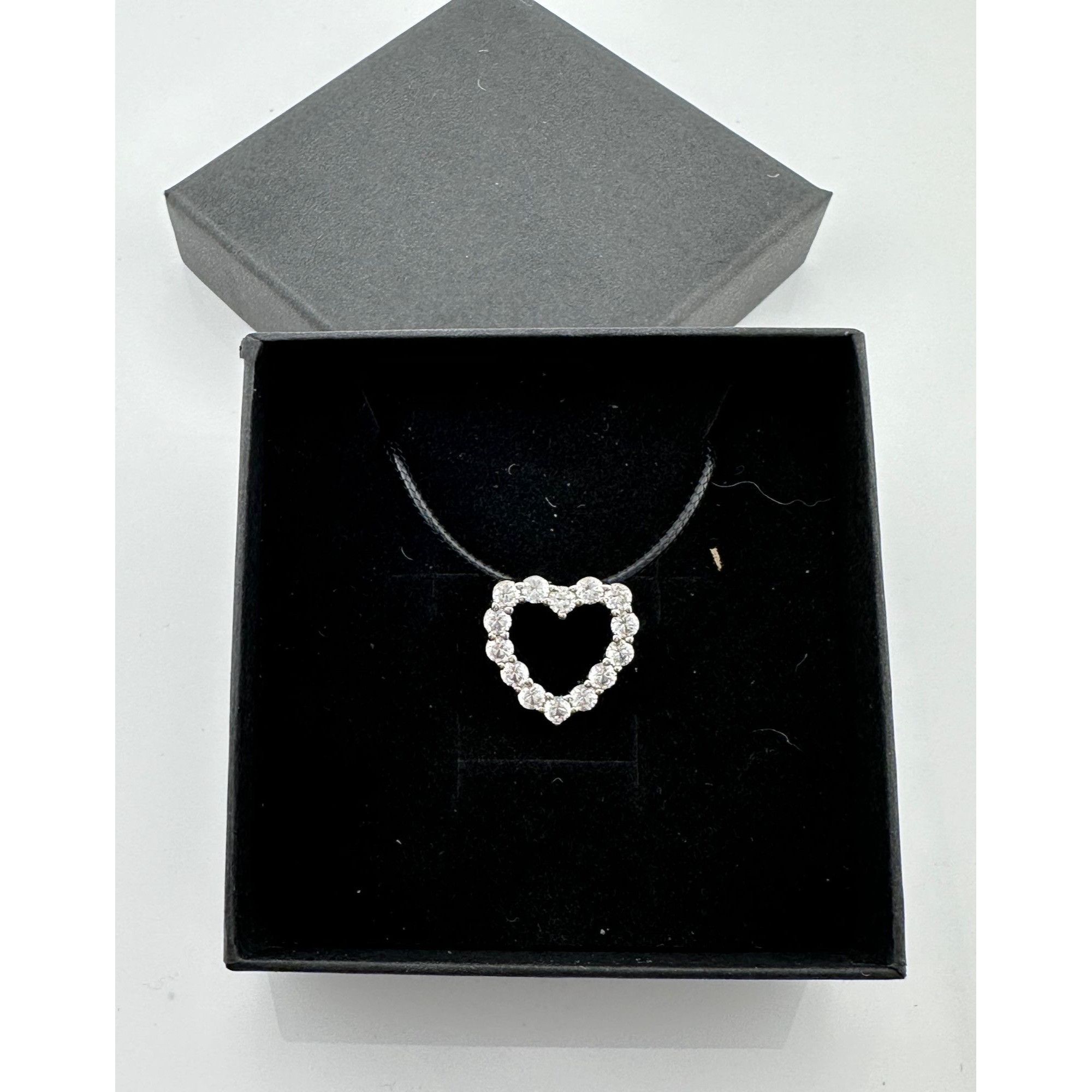 Other 2.5 Lab Created Carat White Sapphire Heart Necklace on Back Size ONE SIZE - 11 Thumbnail