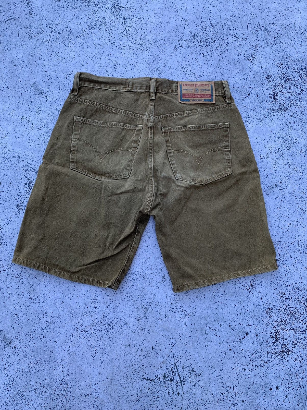 Diesel × Vintage Vintage Diesel Basic Jeans Shorts Brown Size US 31 - 2 Thumbnail