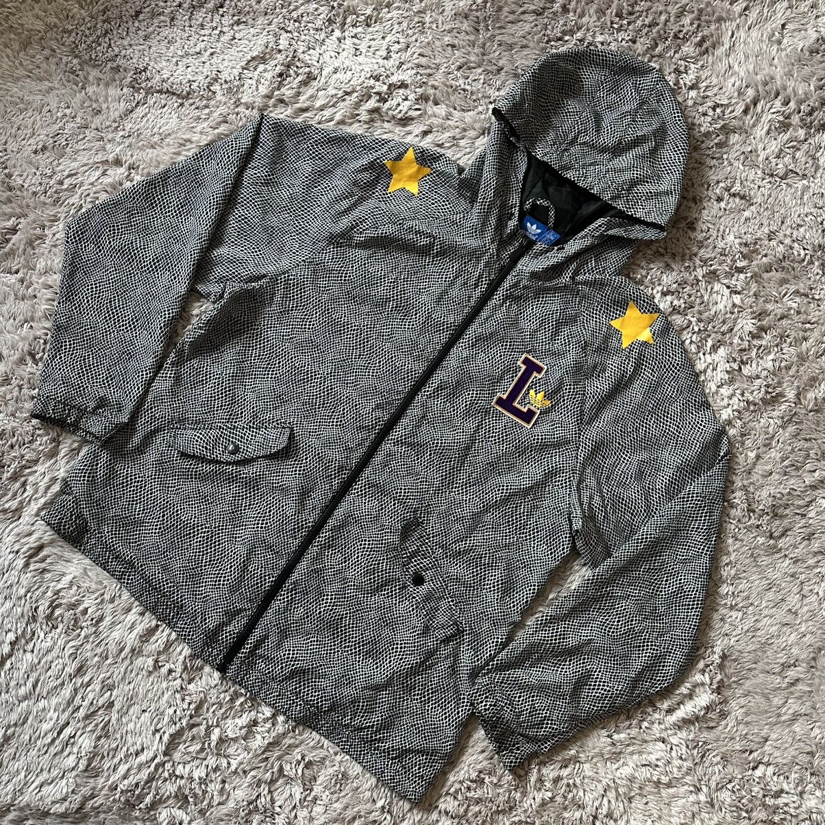 Adidas Adidas Vintage Y2K Lakers Zip Up Windbreaker Jacket Size M / US 6-8 / IT 42-44 - 2 Thumbnail