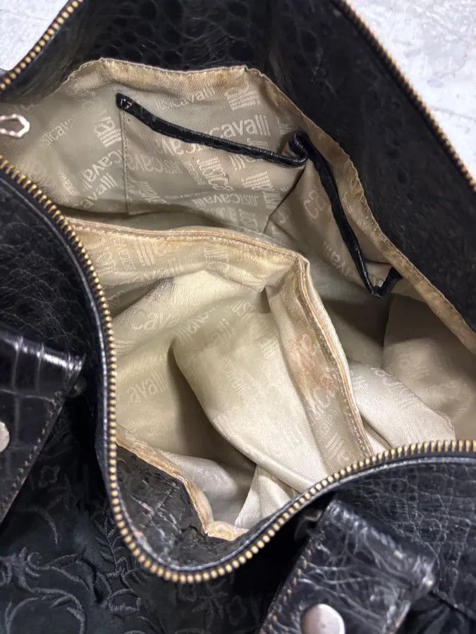 Just Cavalli 2000s Cavalli Black Leather Embroidered Chain Handle Bag Size ONE SIZE - 12 Thumbnail