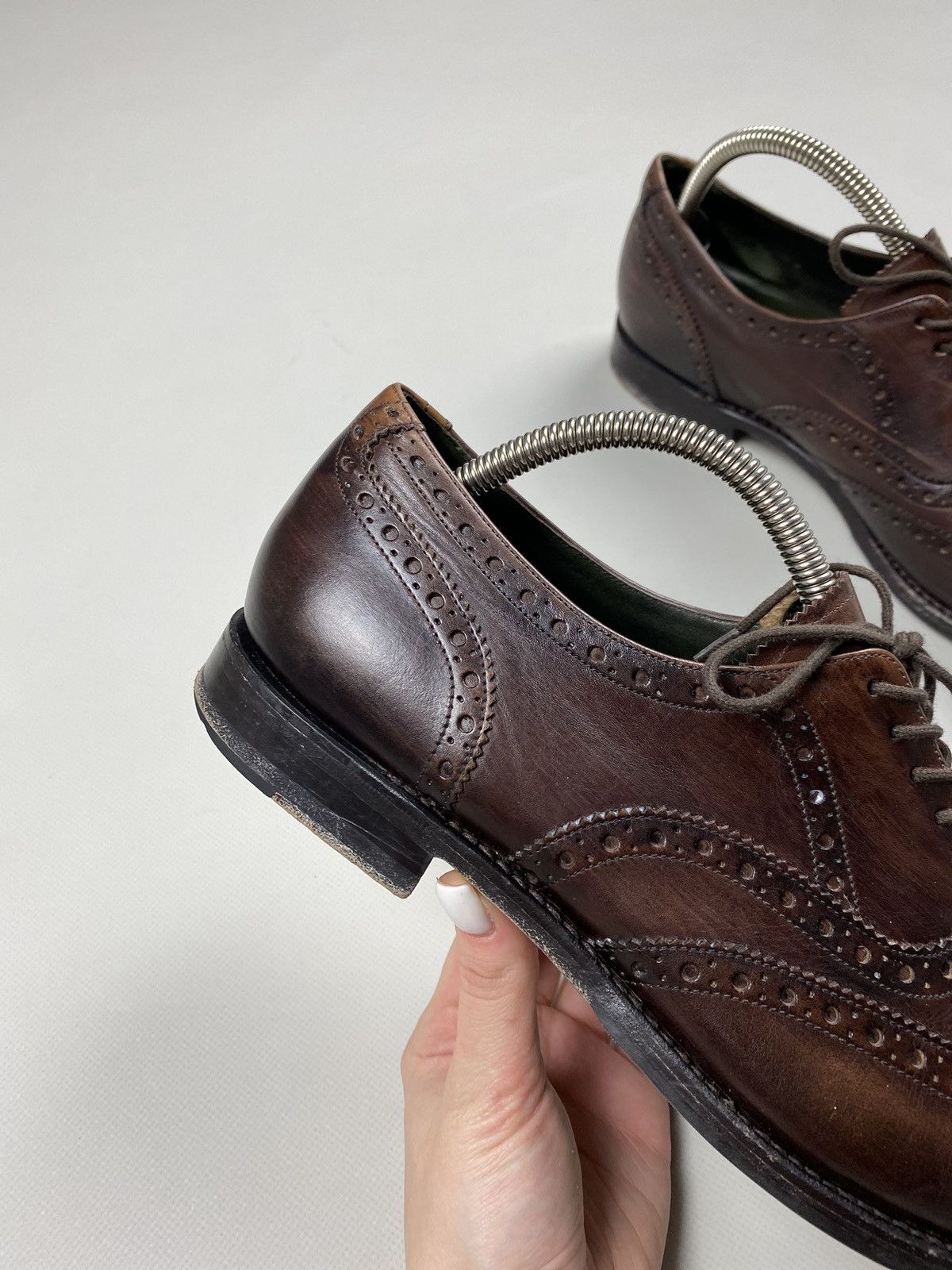 Loake Loake men’s leather formal brogue shoes size UK 9 / US 10 Size US 10 / EU 43 - 7 Thumbnail