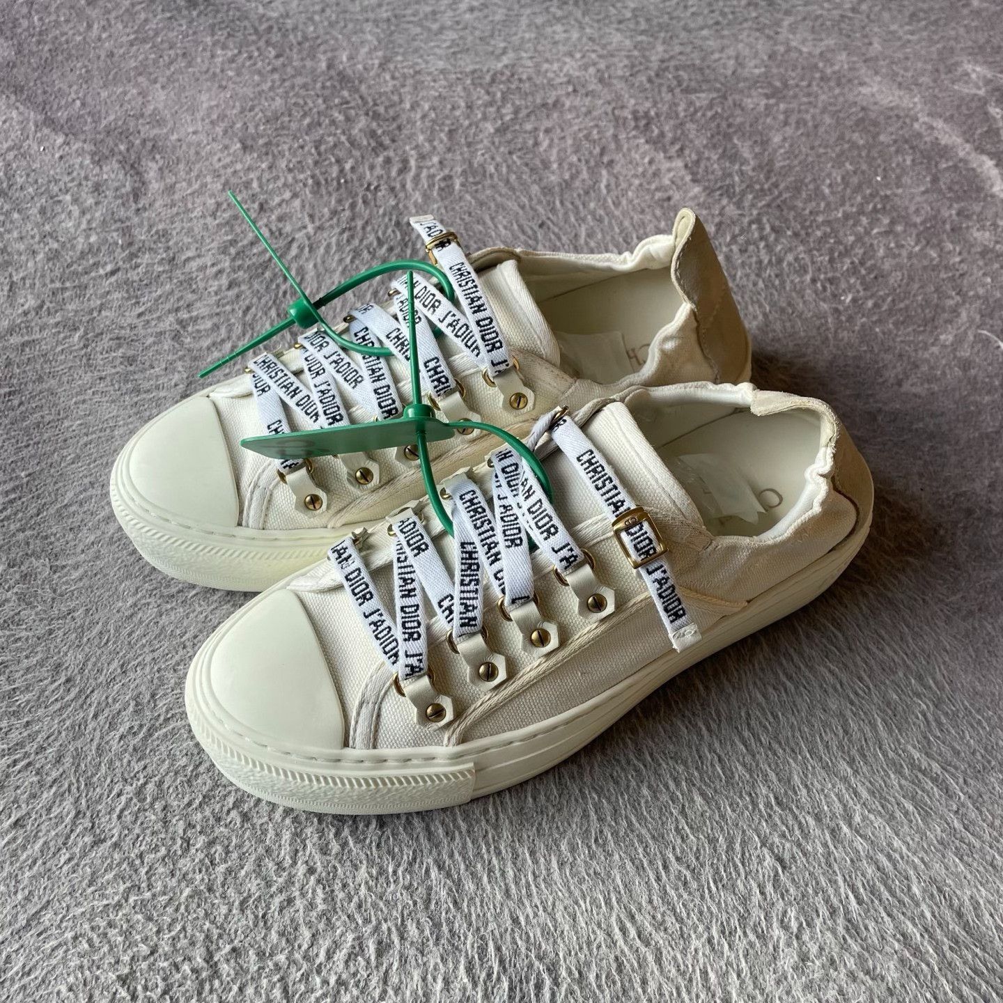 Dior Dior White Lowtop Sneakers S Women Size US 6 / IT 36 - 1 Thumbnail