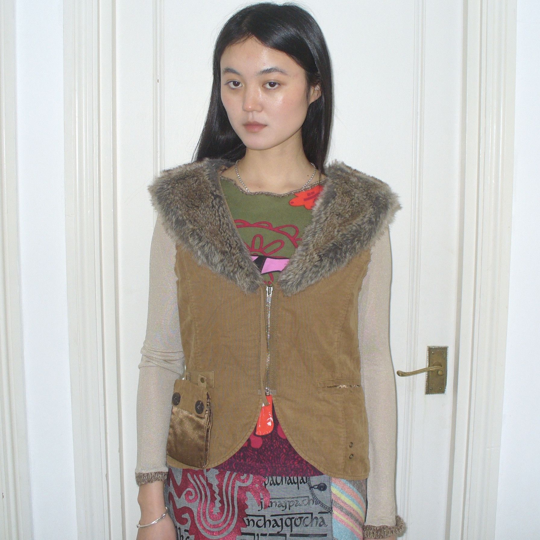 Other vintage vest with a fluffy collar and functional pocket Size M / US 6-8 / IT 42-44 - 1 Thumbnail