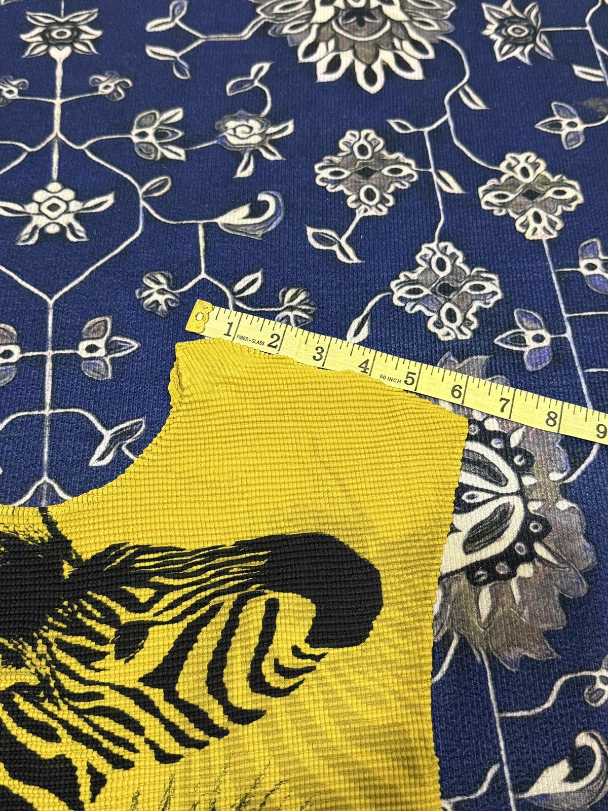 Issey Miyake S/S 2014 me Issey Miyake Pleated Top Yellow and Black Zebra Size XS / US 0-2 / IT 36-38 - 9 Thumbnail