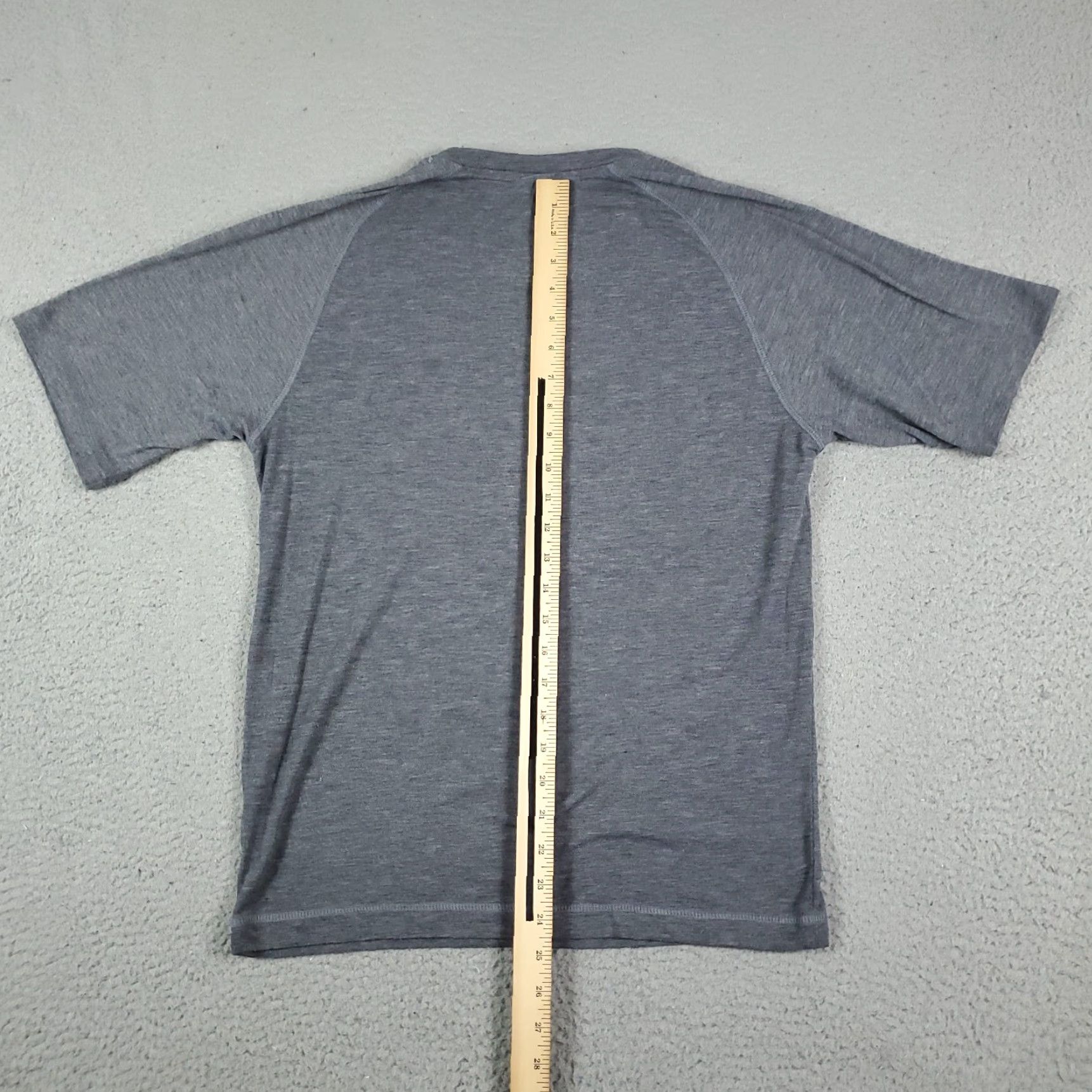 Hard Rock Cafe VINTAGE Hard Rock Shirt Unisex Adults Short Sleeve Adult Small Gray Logo 90s Concert Theme Mens Womens Size US S / EU 44-46 / 1 - 5 Thumbnail
