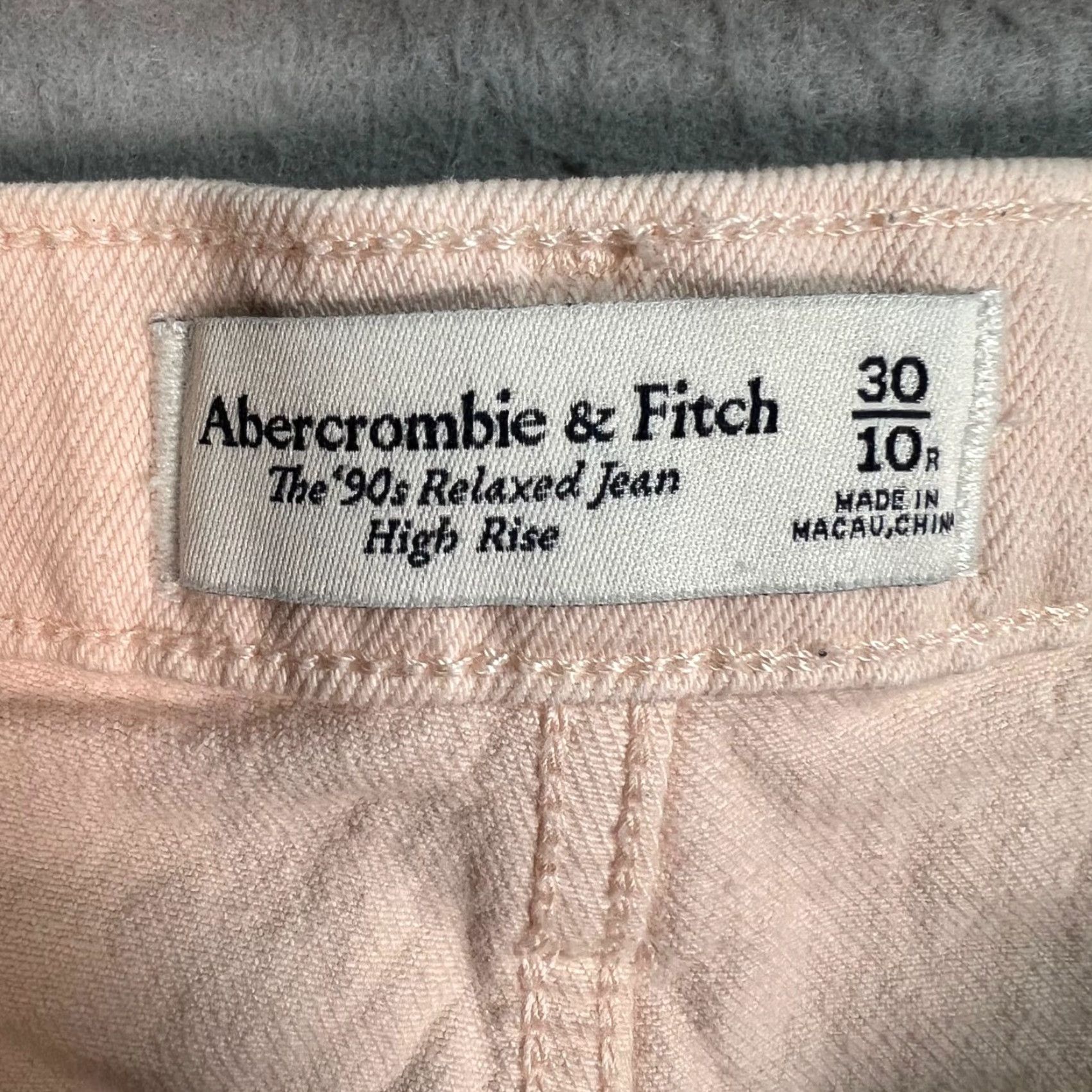 Abercrombie & Fitch Abercrombie & Fitch Jeans 90s Pink Denim Womens 30 / 10R High Rise Relaxed Straight 5-Pocket Denim Jeans Womens 30 in Pink 90s Theme Mens/Womens Size 30" / US 8 / IT 44 - 3 Thumbnail