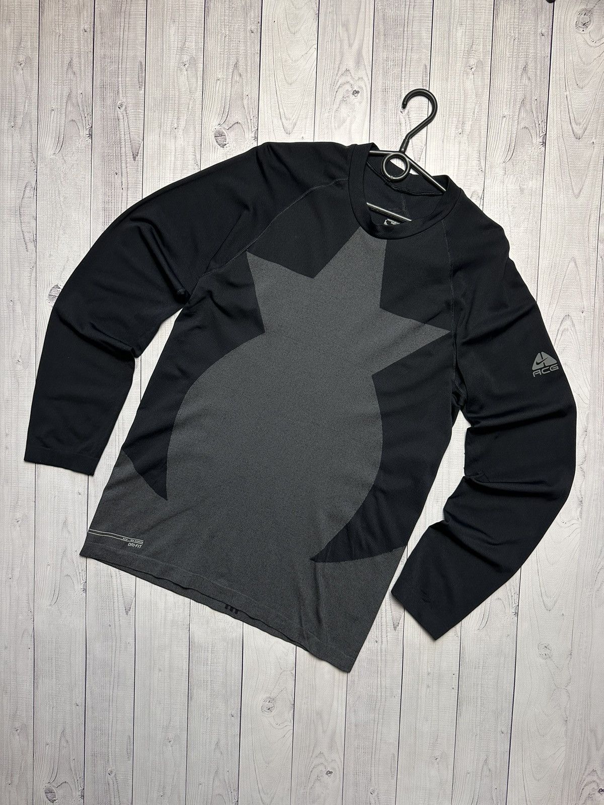 Nike ACG × Vintage Vintage Nike ACG long sleeve size L logo rare Size US L / EU 52-54 / 3 - 1 Thumbnail