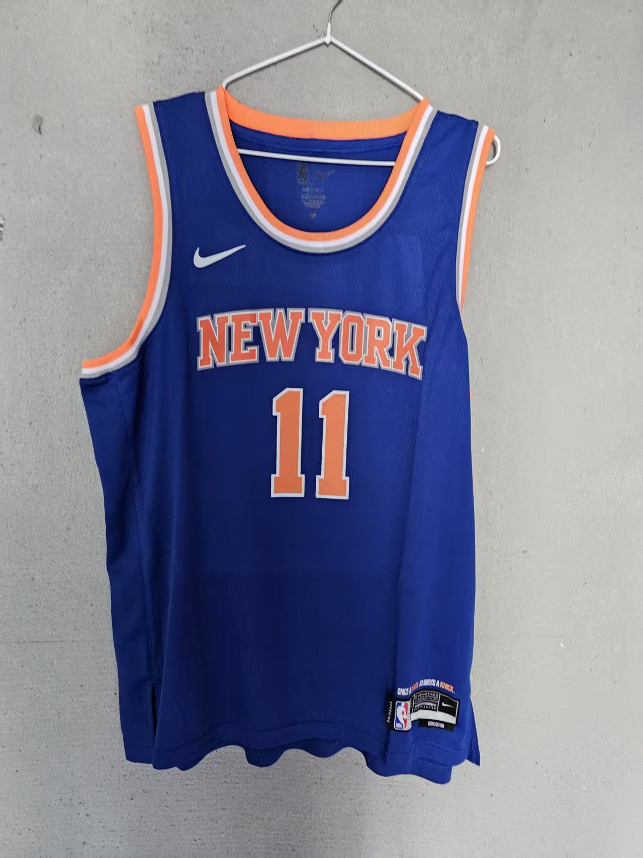 NBA New York Knicks #11 Jalen Brunson Jersey Blue Size US M / EU 48-50 / 2 - 1 Thumbnail