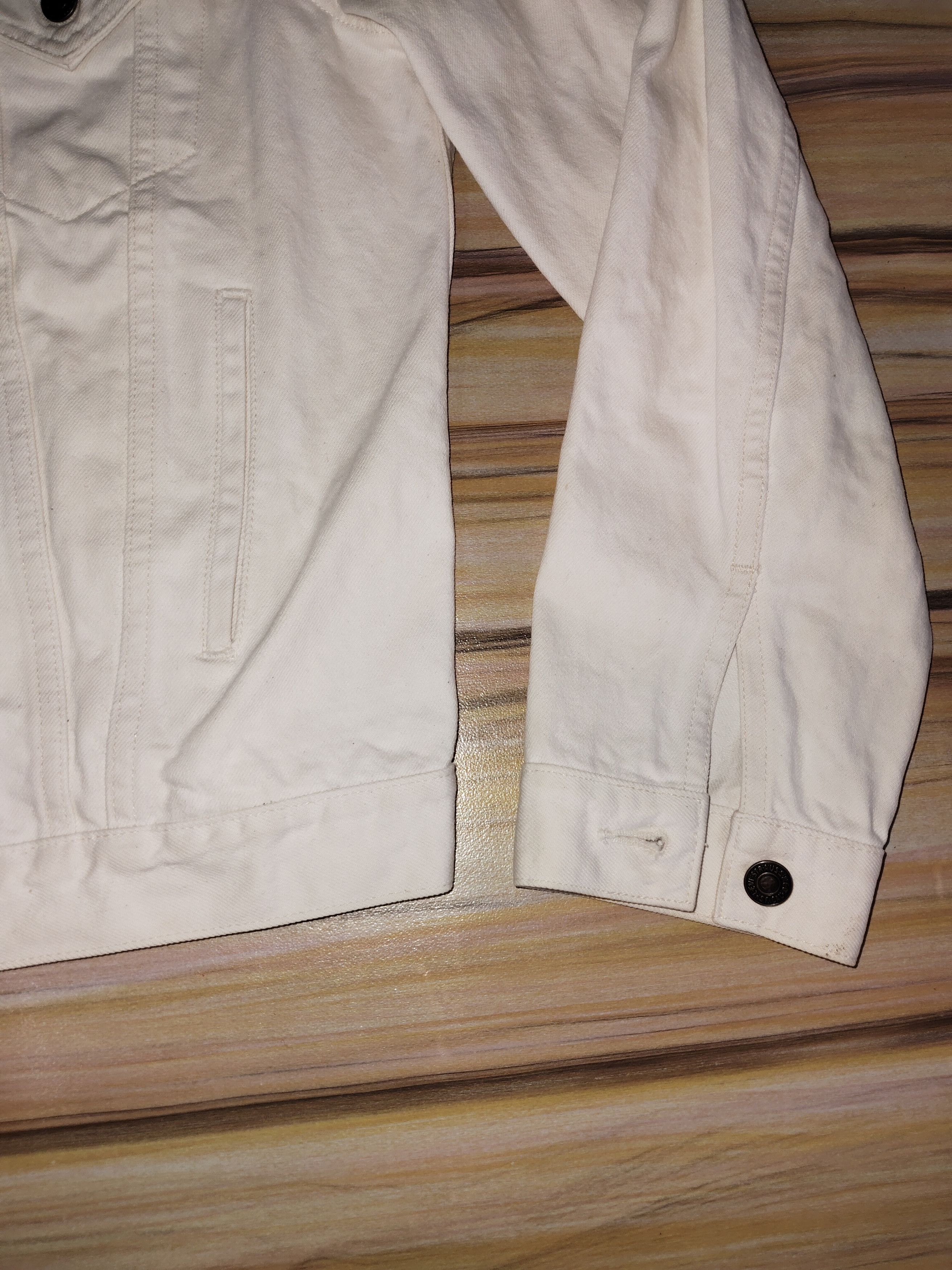 Levi's Vintage Clothing Vintage Levis White Denim Jacket Size US M / EU 48-50 / 2 - 5 Thumbnail