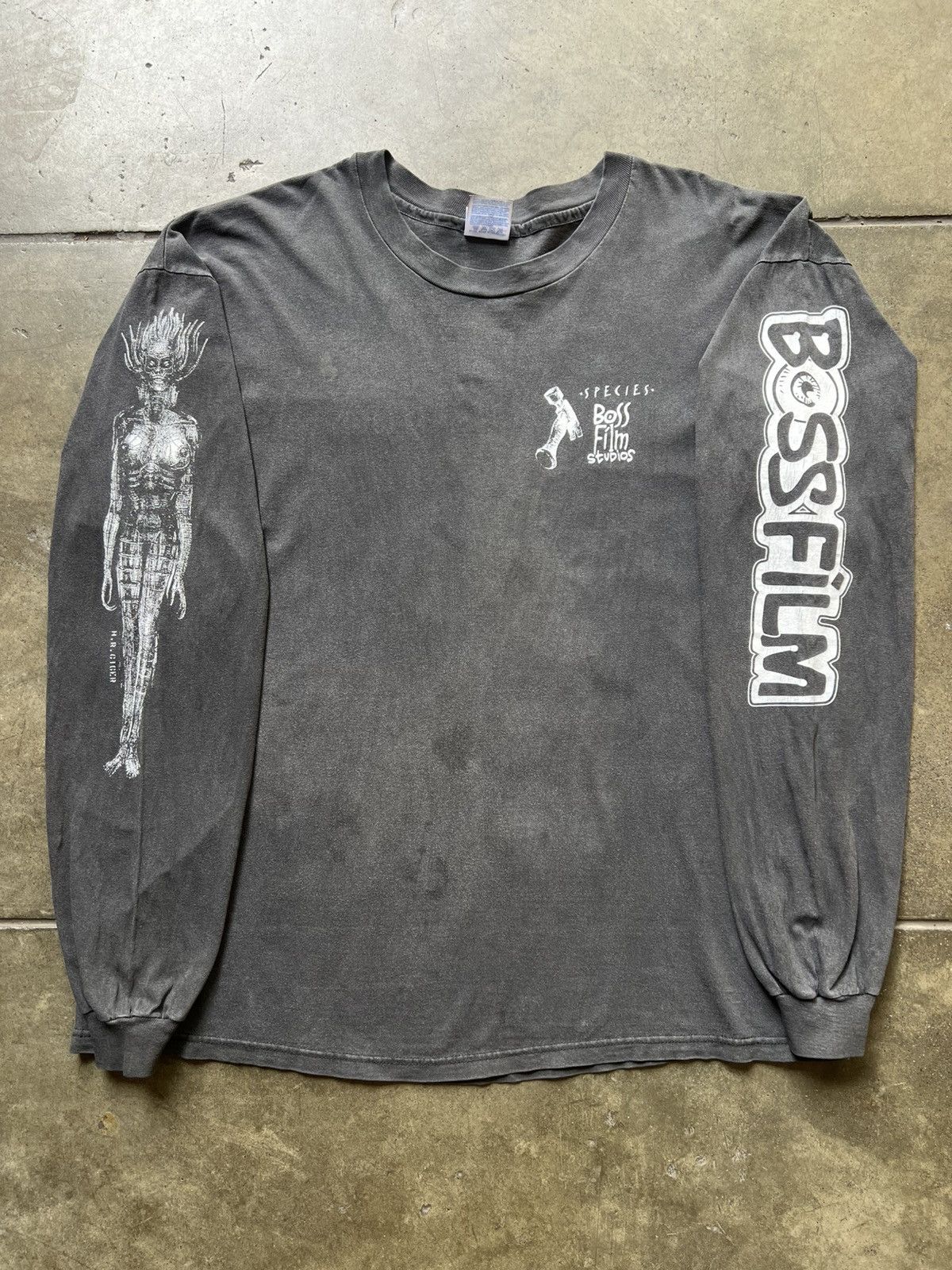 Vintage RARE ‘90s Species HR Giger Movie Promo Tee Shirt Alien Size US L / EU 52-54 / 3 - 1 Thumbnail