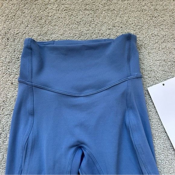 Lululemon lululemon Nulu Mesh Panels High-Rise Tight 25" Washed Denim Size 25" / US 0 / IT 36 - 8 Thumbnail
