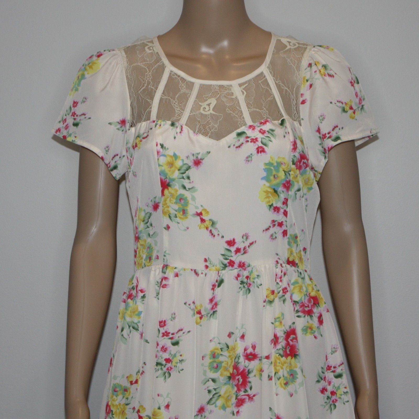 Other Under Skies Bloom for Improvement Cream Floral Print Dress Size M / US 6-8 / IT 42-44 - 8 Thumbnail