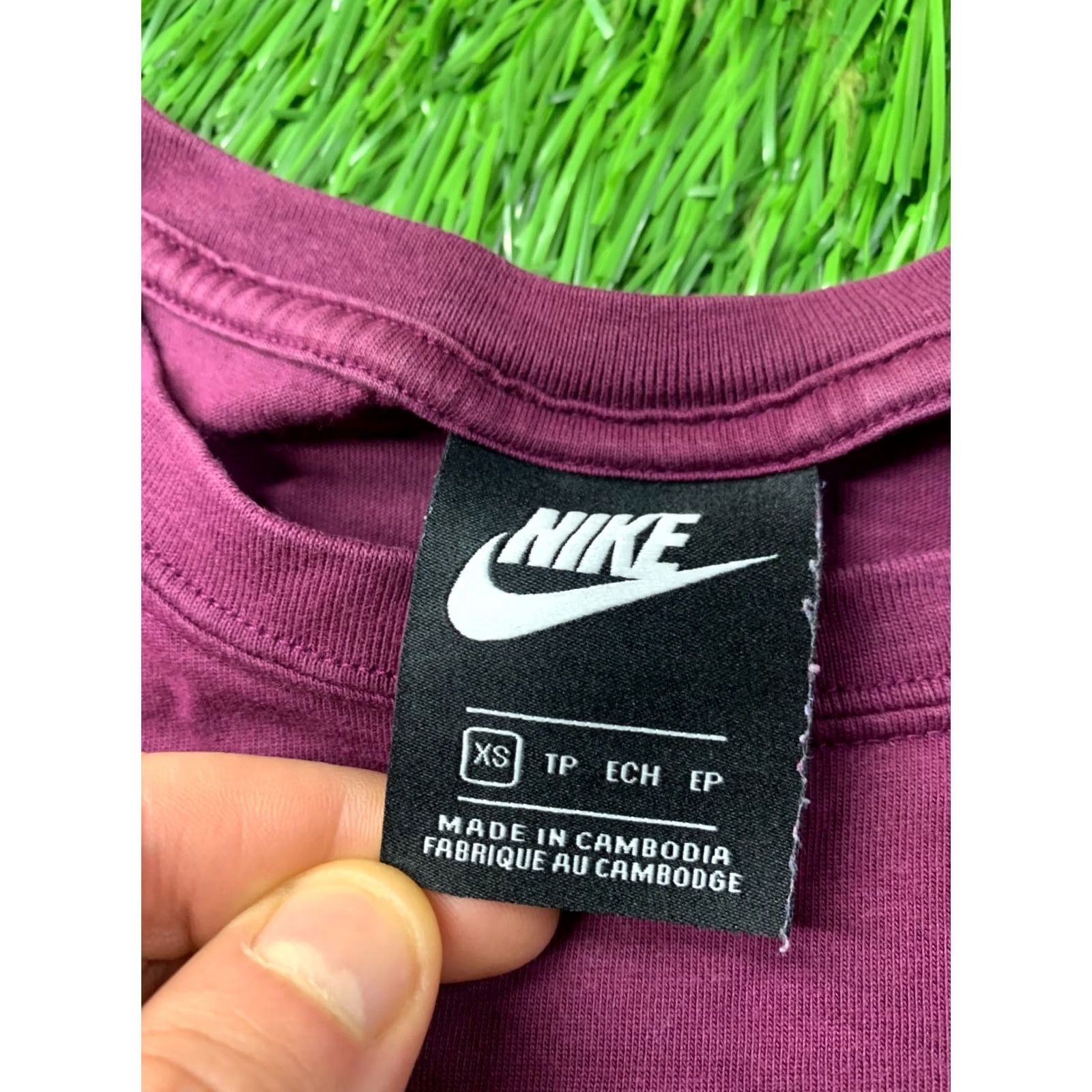 Nike NIKE SHIRT Womens XS Vine 2018 Swoosh Jersey Long Sleeve Casual T-Shirt Tee Size XS / US 0-2 / IT 36-38 - 7 Thumbnail