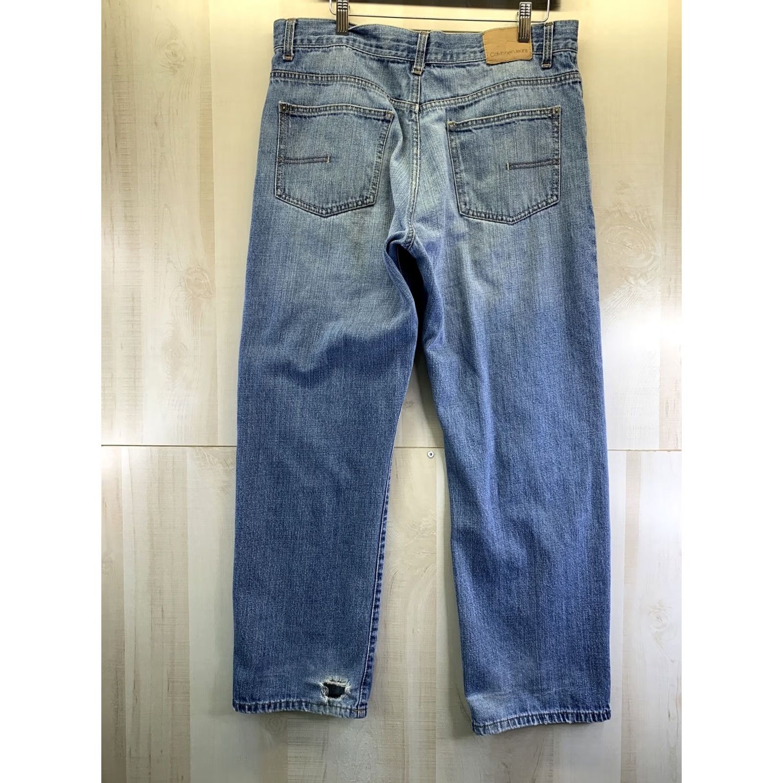 Calvin Klein VINTAGE Calvin Klein Jeans Mens Distressed Relaxed Straight Leg Sz 34 Blue Denim 5334 Men Jeans Distressed Relaxed Straight Leg 34 Mens Jeans Mens Size US 34 / EU 50 - 6 Thumbnail