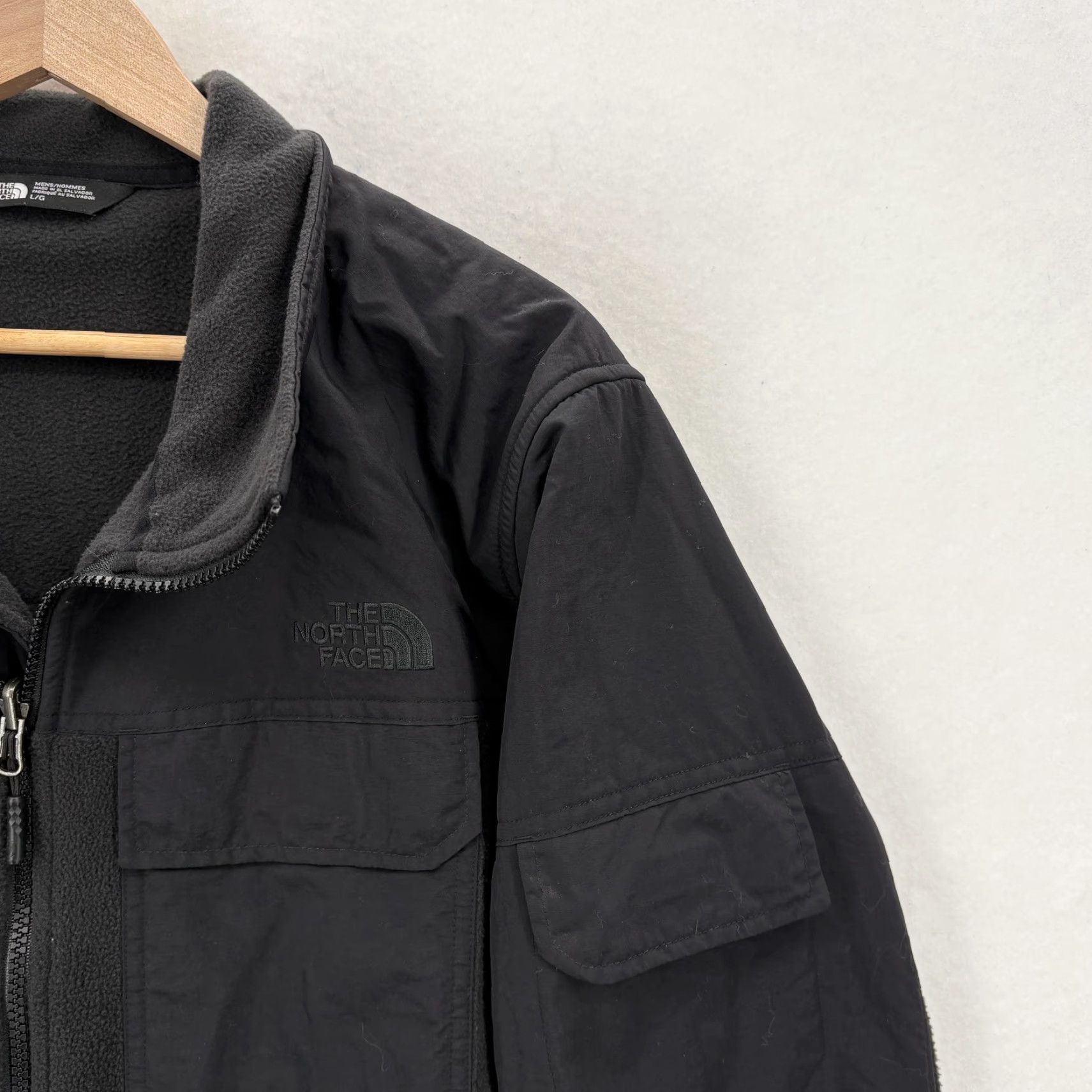 The North Face The North Face Men’s Glacier Fleece 1/4-Zip Pullover Jacket L Black TNF Mens Large Regular Zip Pockets Lined Insulated Fleece Solid Logo Casual Hiking Size US L / EU 52-54 / 3 - 2 Thumbnail