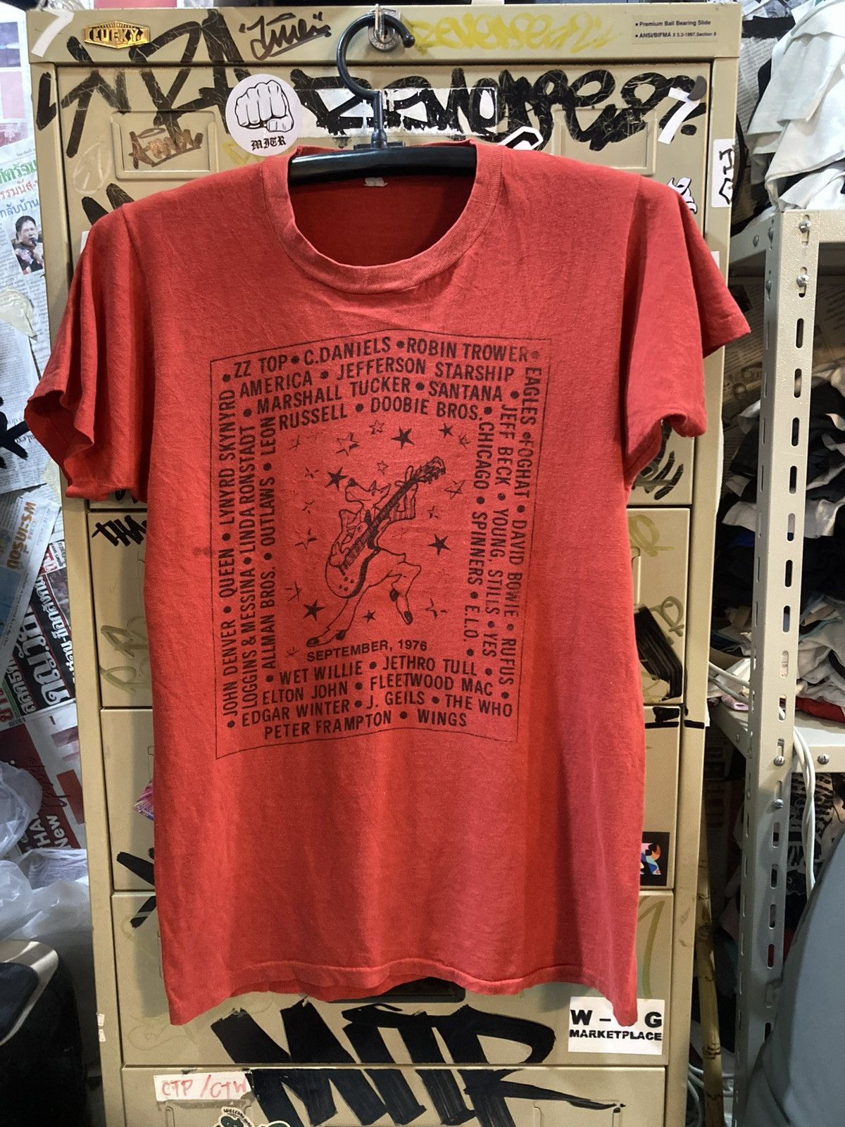 Vintage River front concerts T shirt 80’s Size US L / EU 52-54 / 3 - 1 Thumbnail