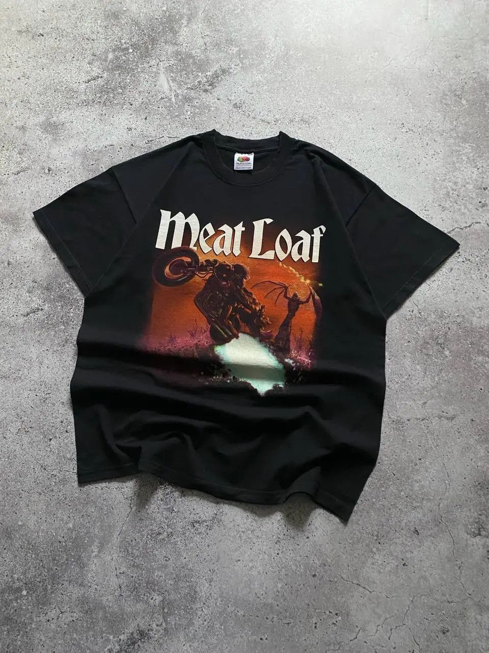 Band Tees VINTAGE 2000s MEAT LOAF “BAT OUT OF HELL” TOUR ROCK T SHIRT Size US XL / EU 56 / 4 - 3 Thumbnail
