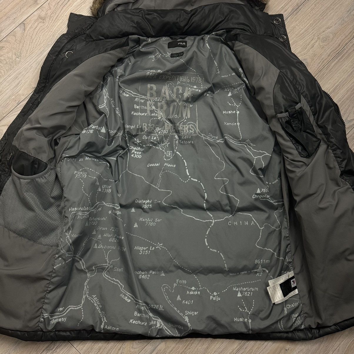 Fila Vintage Fila Rare Y2K Fur Drill Down Filled Puffer Jacket Size US M / EU 48-50 / 2 - 13 Thumbnail