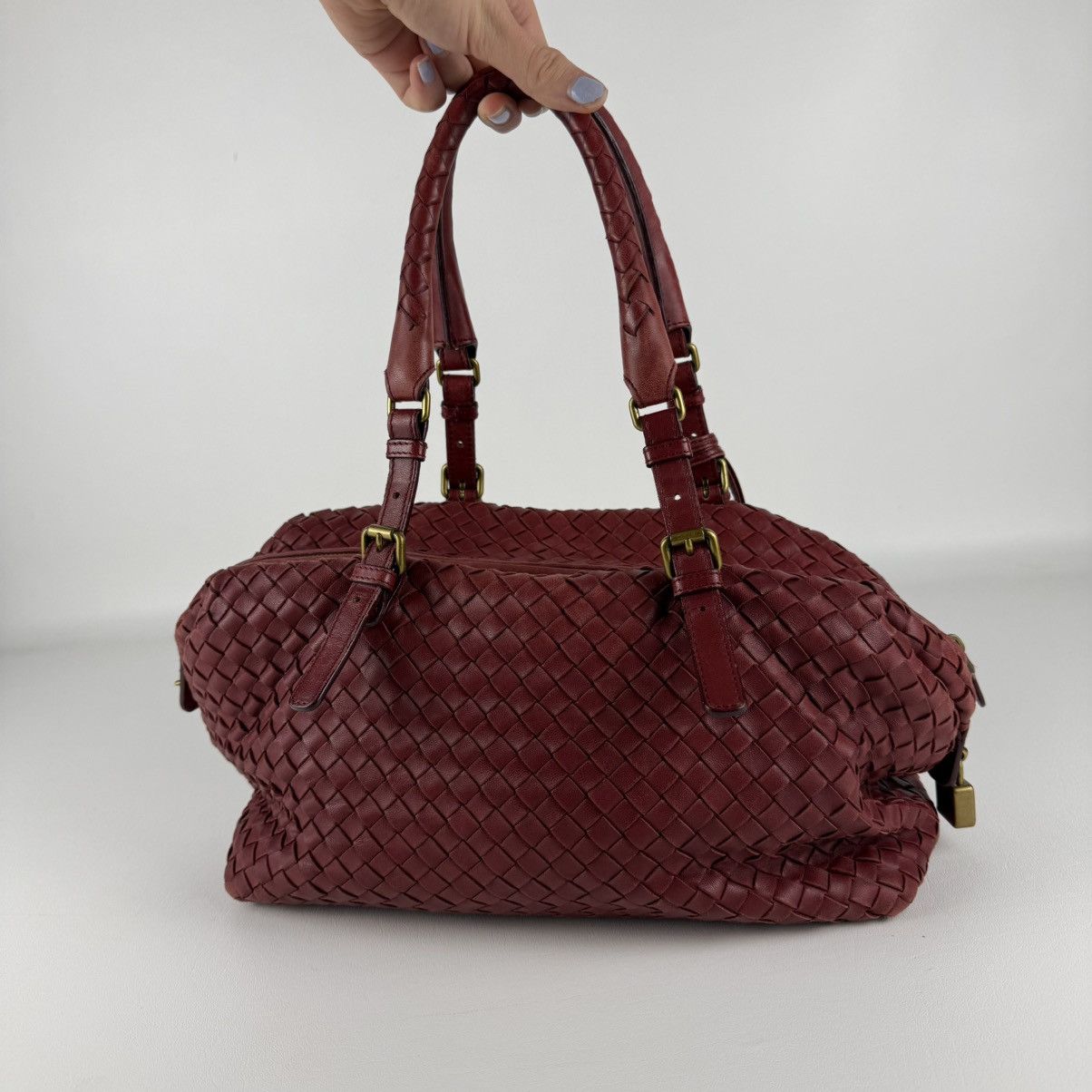 Bottega Veneta Bottega Veneta Red Intrecciato Leather Montaigne Bag Size ONE SIZE - 2 Thumbnail