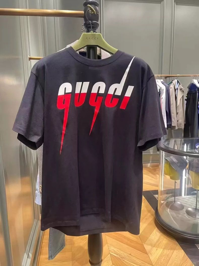 Gucci GucciWind blade short sleeves 2503-Nextarrow Size US L / EU 52-54 / 3 - 1 Thumbnail