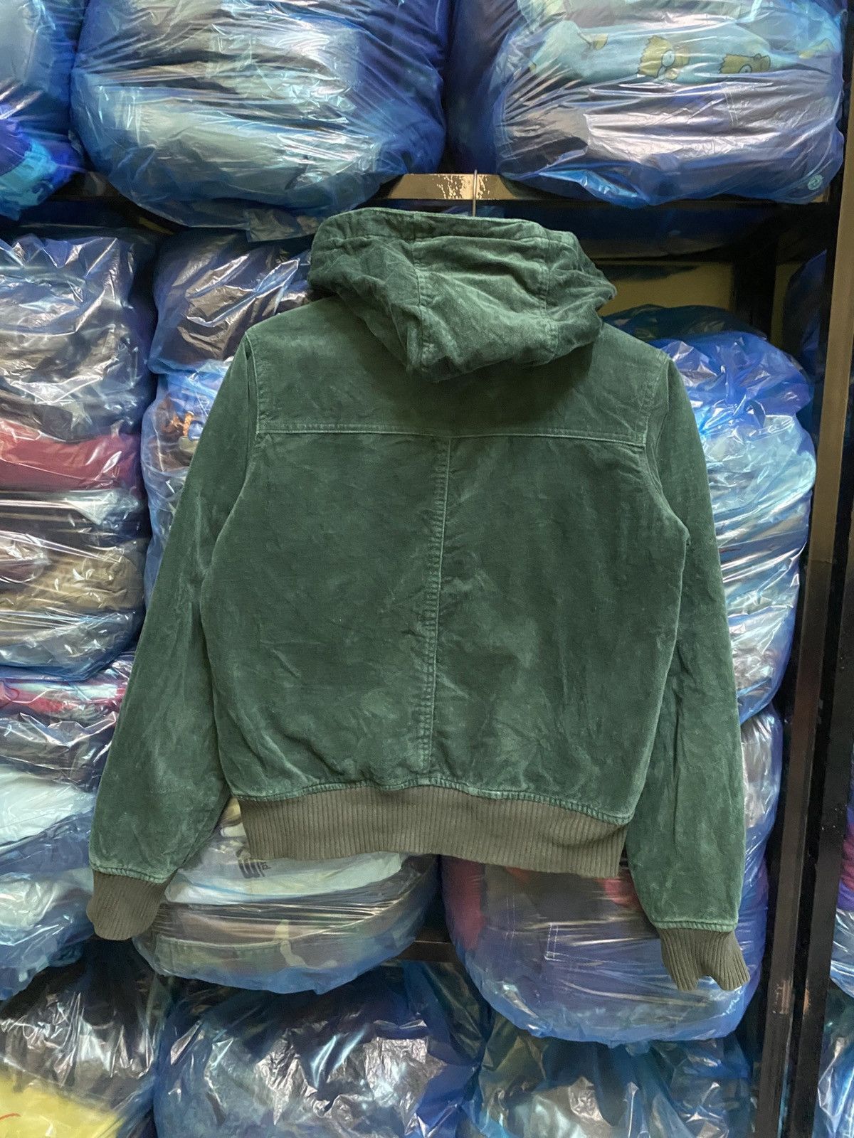 Disney VINTAGE DISNEY VELVET HOODIE Size M / US 6-8 / IT 42-44 - 10 Thumbnail