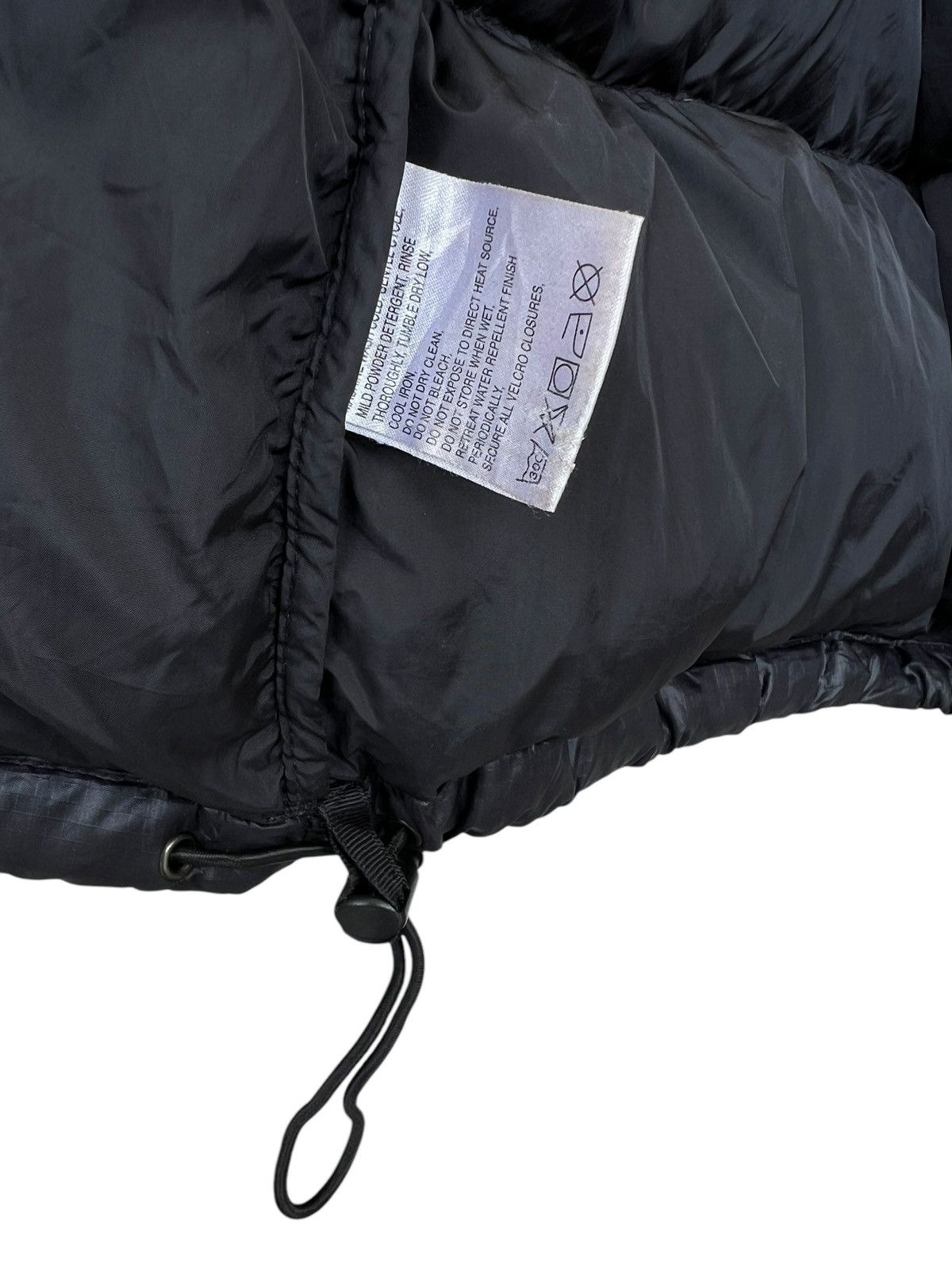 The North Face Vintage The North Face 700 Black Puffer Jacket Size US L / EU 52-54 / 3 - 13 Thumbnail