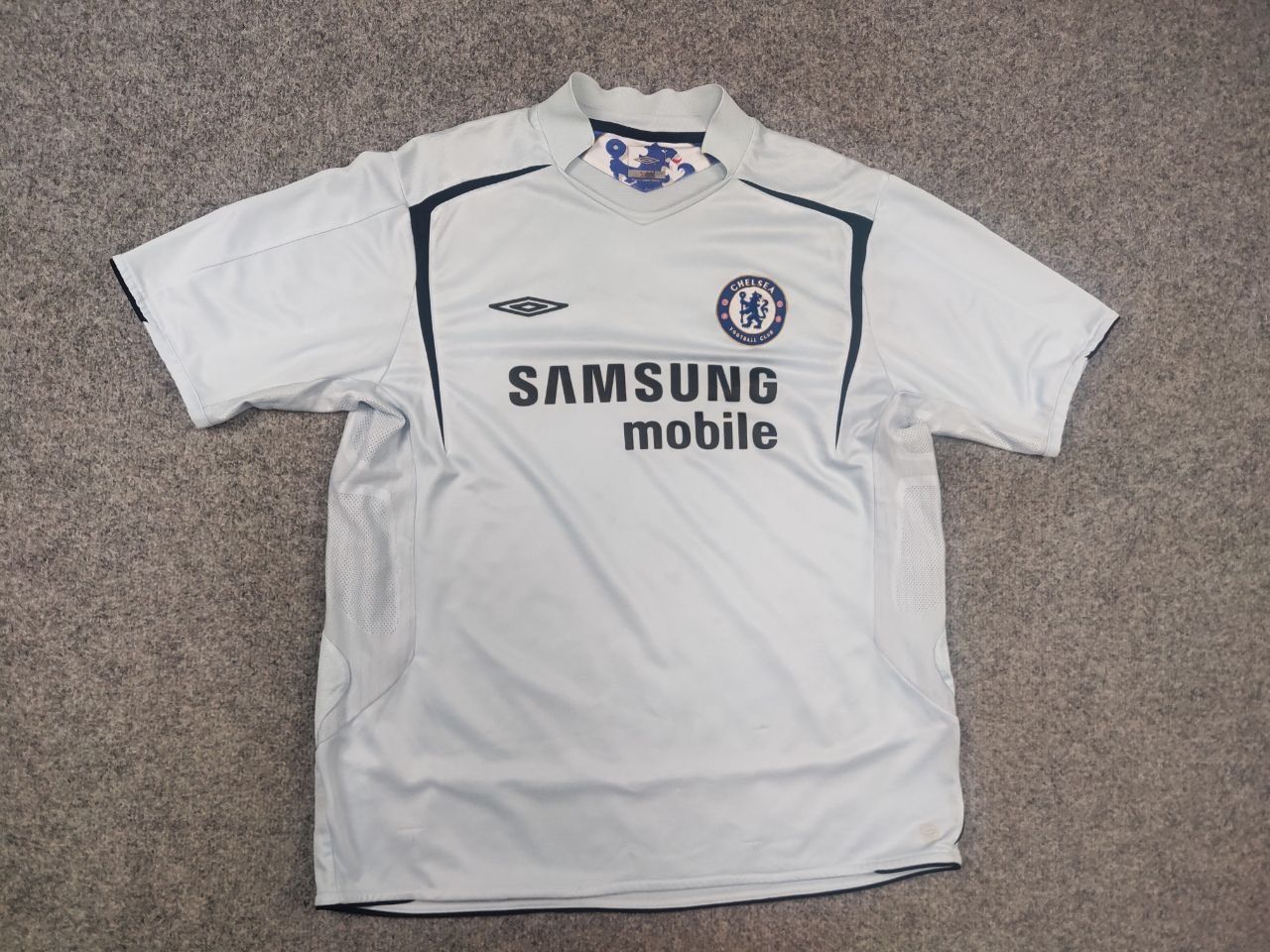 Umbro Vintage Chelsea Umbro 2005 06 Away soccer Jersey T-Shirt Size US XL / EU 56 / 4 - 3 Thumbnail