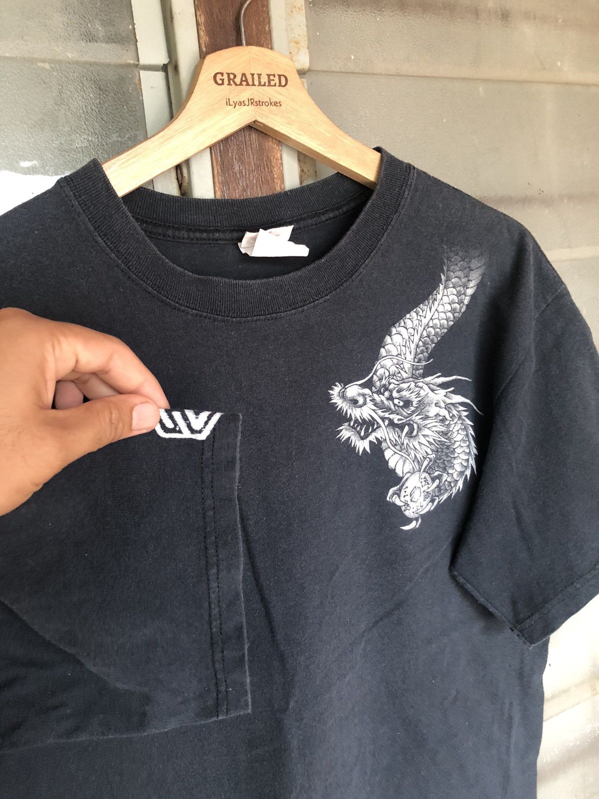 Vintage Vintage 90's Cobra x Dragon Shirt Tee Size US M / EU 48-50 / 2 - 9 Thumbnail