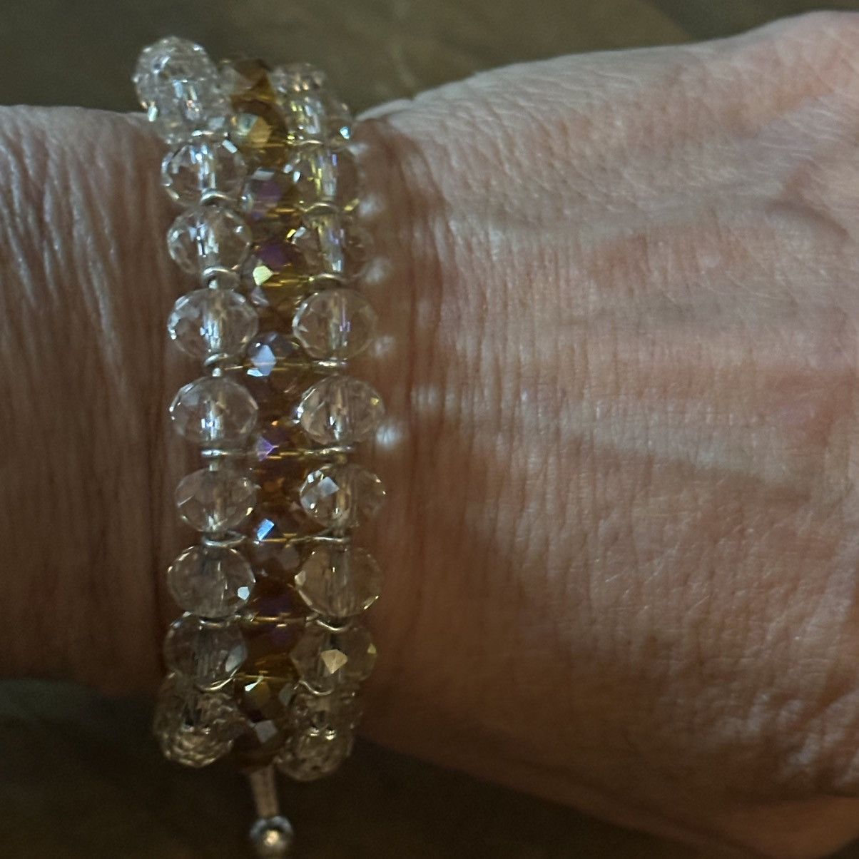 Other Avon multi strand clear topaz glass bead adjustable bracelet Size ONE SIZE - 4 Thumbnail
