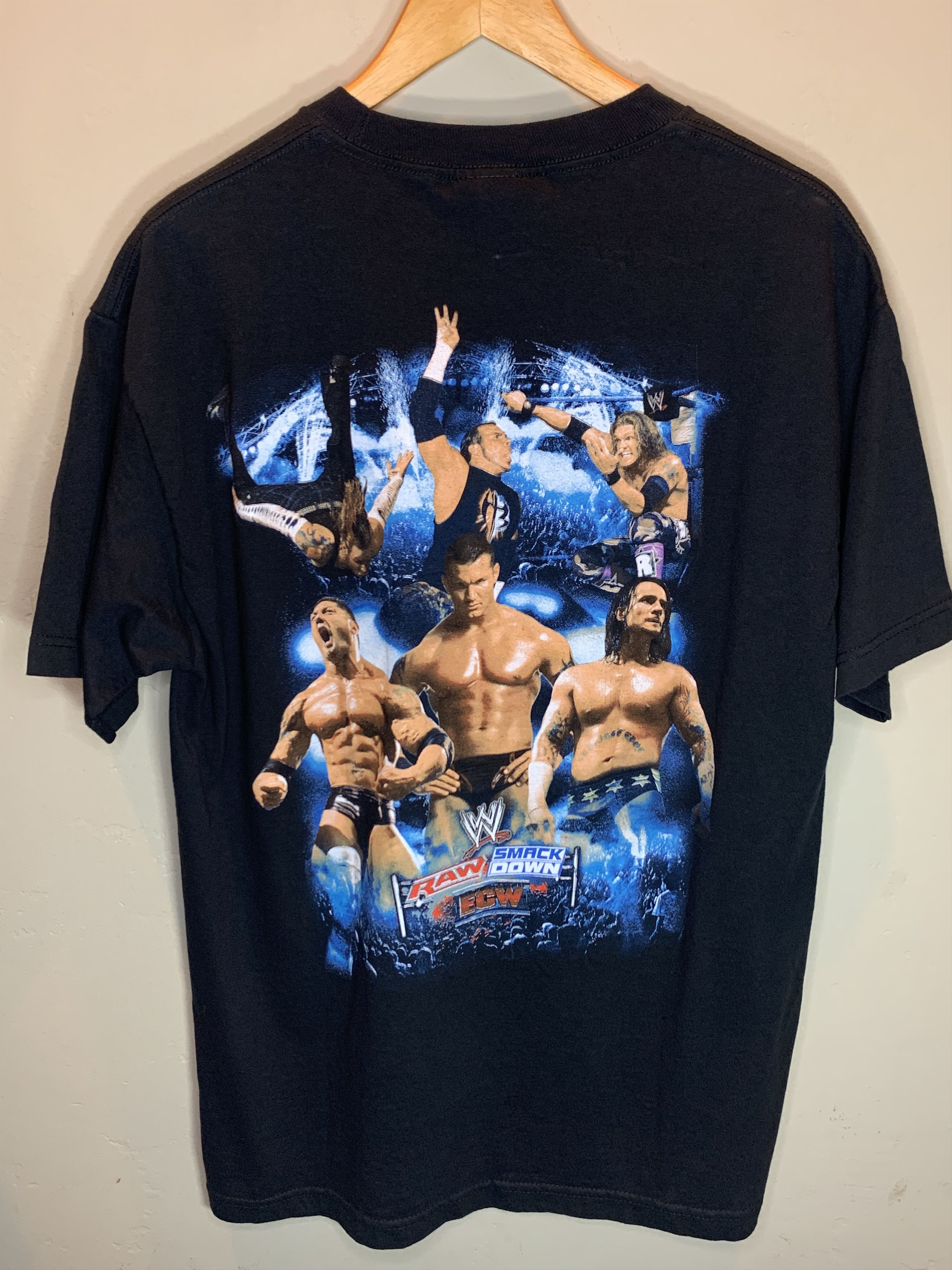 WWE *RARE* Vintage WWE Smackdown RAW ECW Wrestling T-Shirt L Size US L / EU 52-54 / 3 - 2 Thumbnail