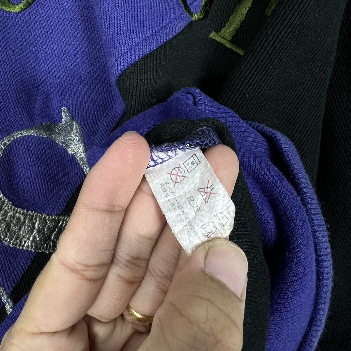 Japanese Brand Vintage Embroidered Big Logo Crewneck Sweatshirt #4176-C191 Size US M / EU 48-50 / 2 - 12 Thumbnail