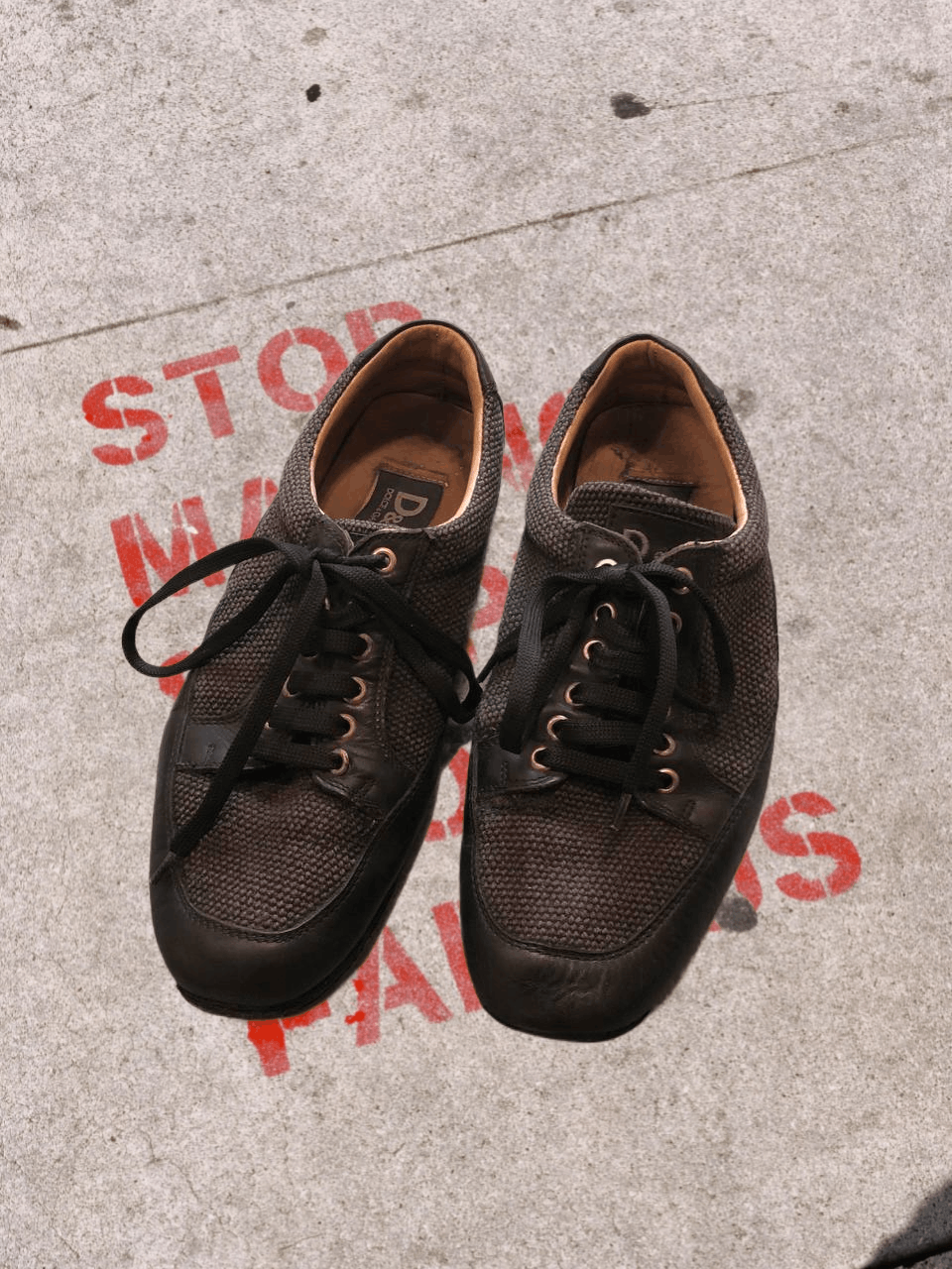 Dolce & Gabbana Vintage Dolce Gabbana Sneakers LUXURY Size US 8.5 / EU 41-42 - 1 Thumbnail