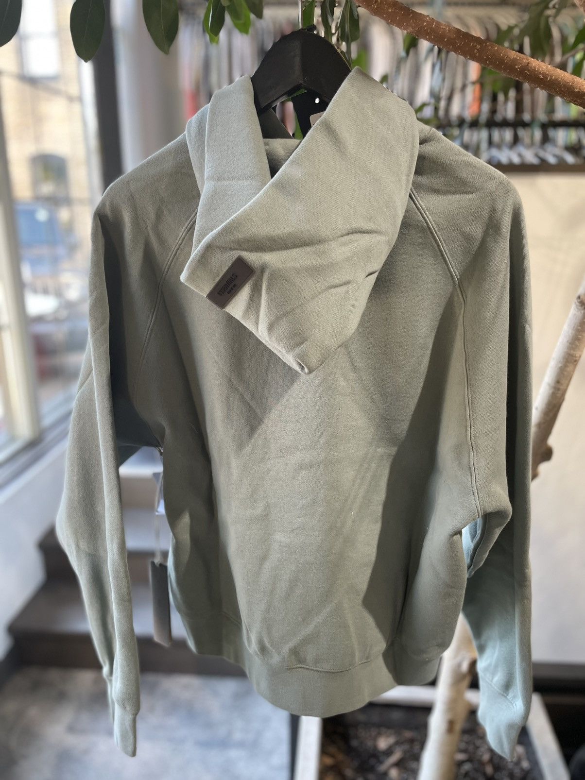 Fear of God Fear of God Essentials Hoodie Sycamore Size US XS / EU 42 / 0 - 2 Thumbnail