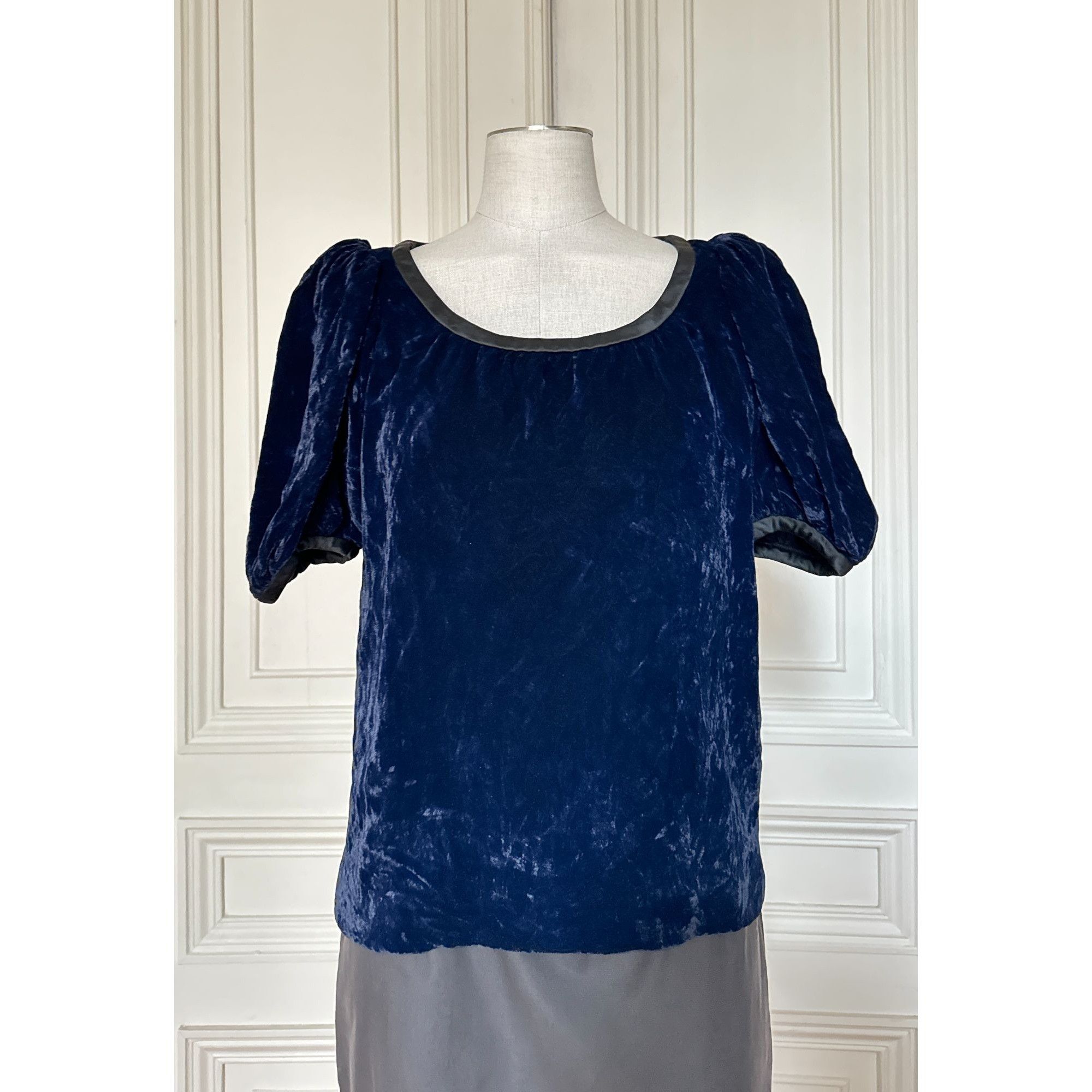 Yves Saint Laurent 1970s Navy Velvet Top Size S / US 4 / IT 40 - 1 Thumbnail