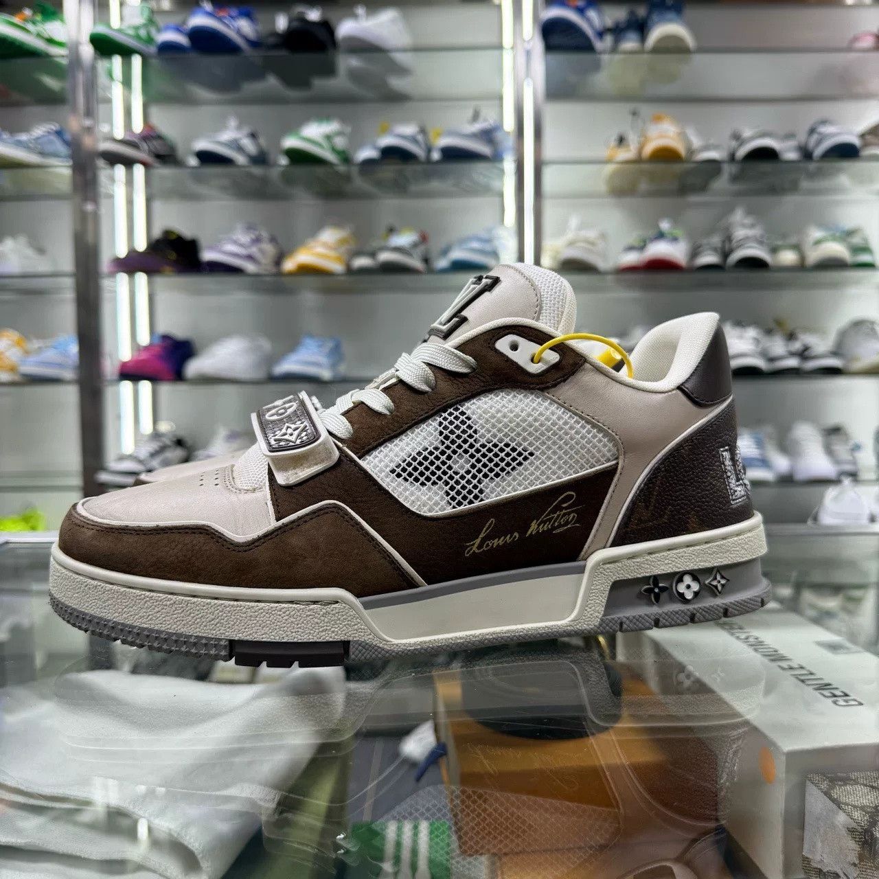 Louis Vuitton Louis Vuitton LV Trainer Sneakers Size US 9 / EU 42 - 2 Thumbnail