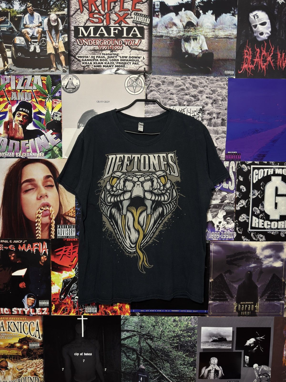 Band Tees Deftones Snake Vintage 00s T-Shirt Tee Size US L / EU 52-54 / 3 - 1 Thumbnail