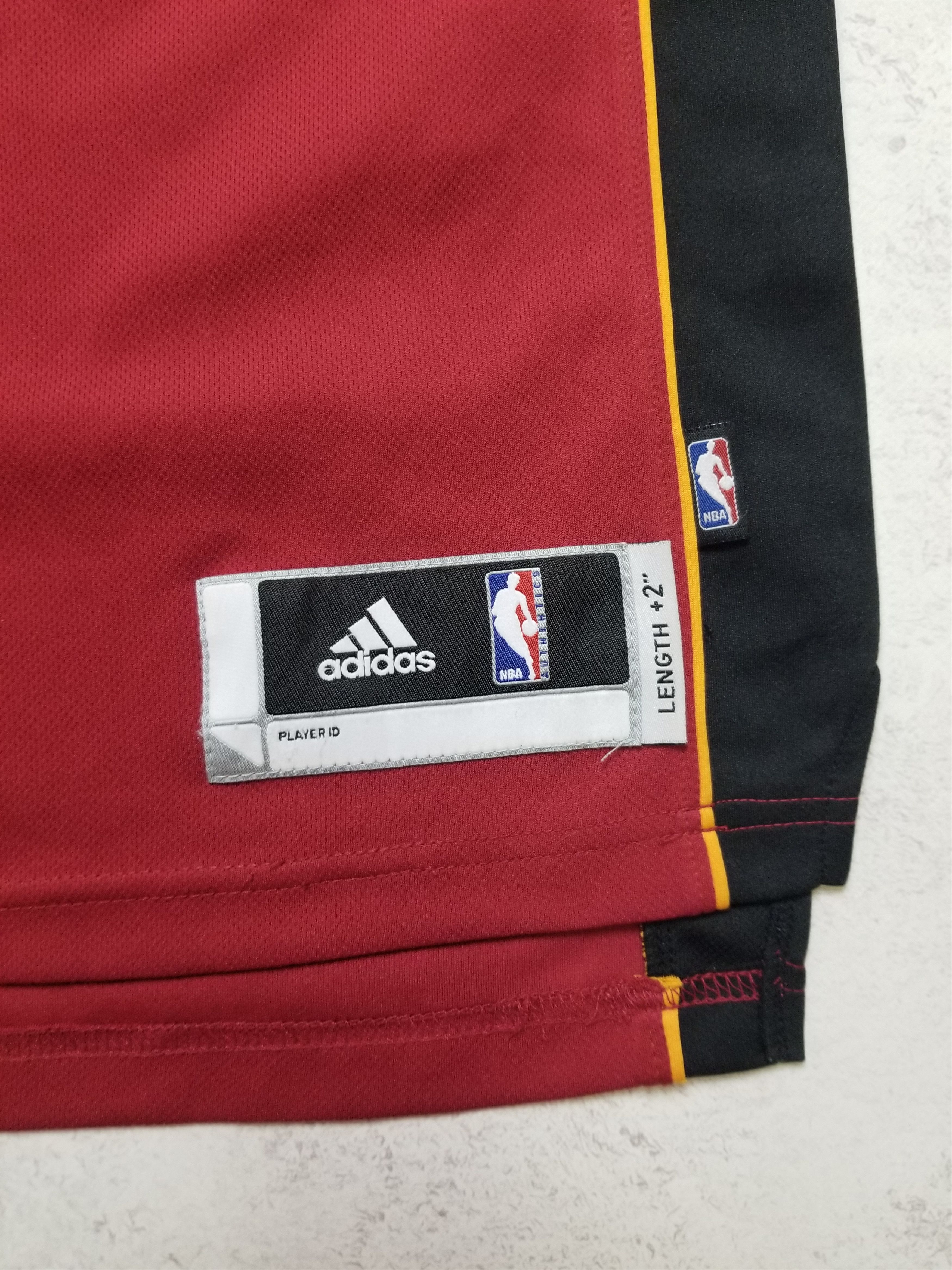 Adidas LeBron James #6 Miami Heat Adidas Jersey Swingman Size US XL / EU 56 / 4 - 13 Thumbnail