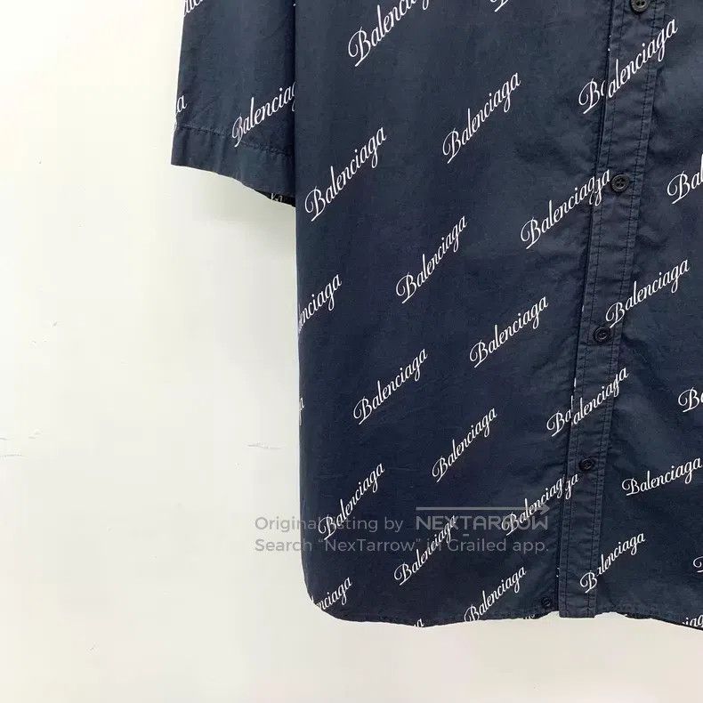 Balenciaga Balenciaga Size 39 Black Logo Letter Bullet Screen Printed Size US S / EU 44-46 / 1 - 4 Thumbnail