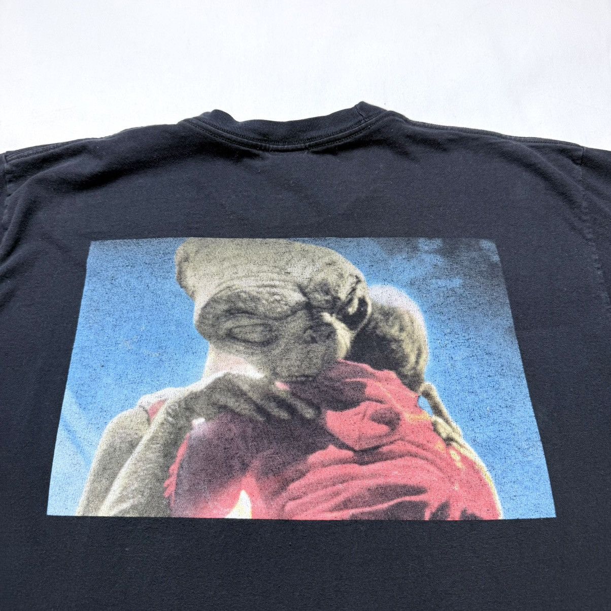 Supreme Supreme E.T. Extra Terrestial Tee T-Shirt FW15 Size US XL / EU 56 / 4 - 2 Thumbnail