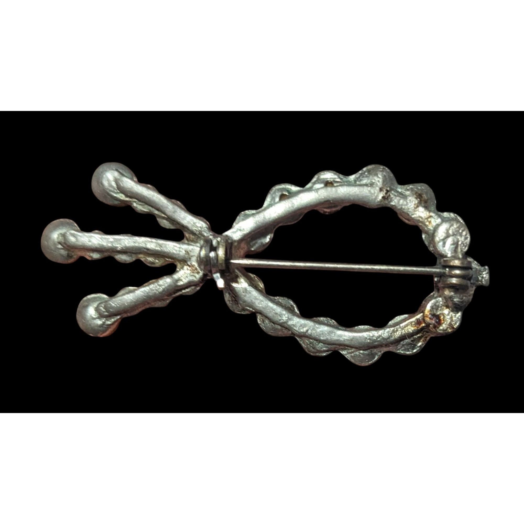 Other Vintage Glam Rhinestone Fish Shaped Silver Tone Brooch Size ONE SIZE - 3 Thumbnail