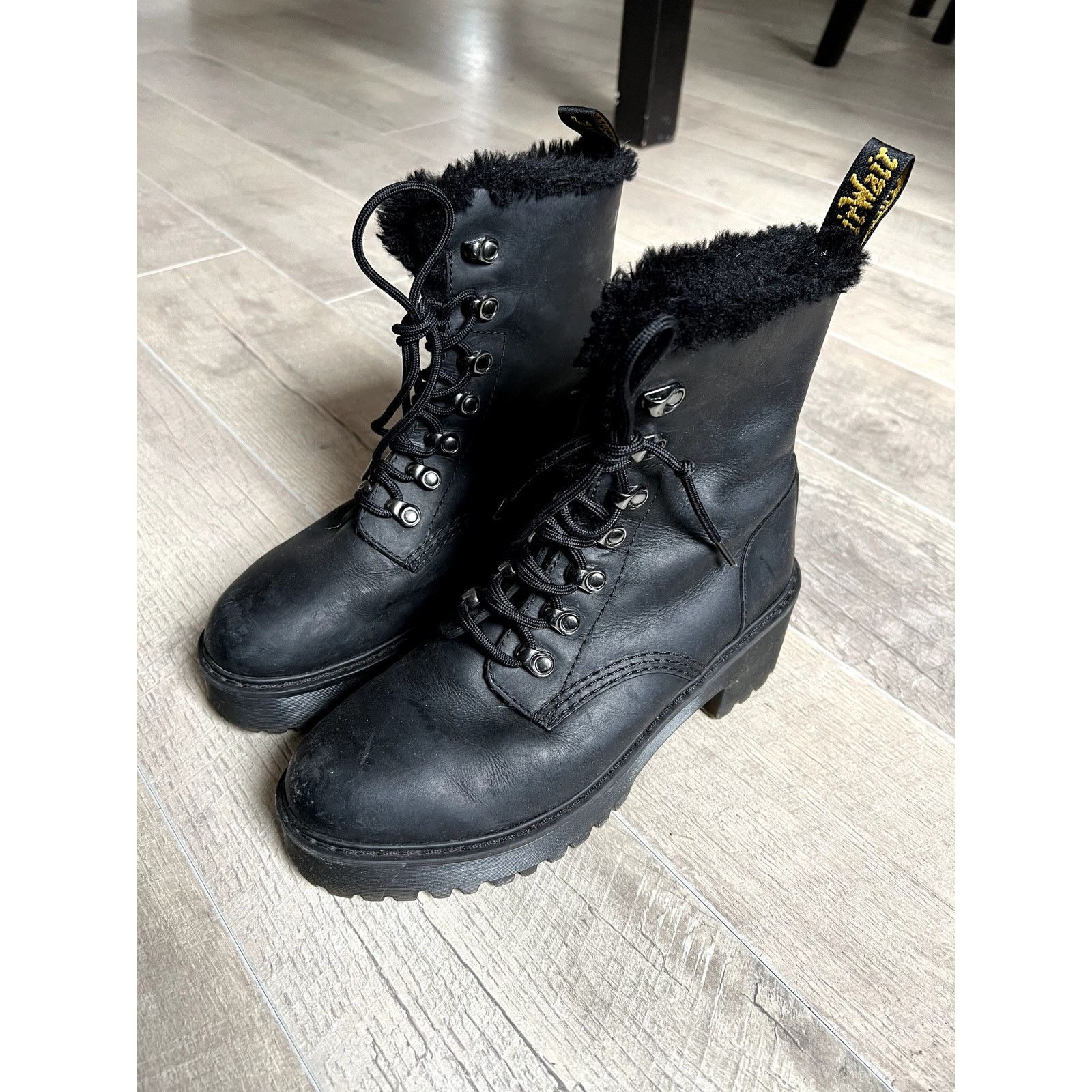 Dr. Martens DR Martens Heels with Fur Boots Size US 8.5 / IT 38.5 - 2 Thumbnail