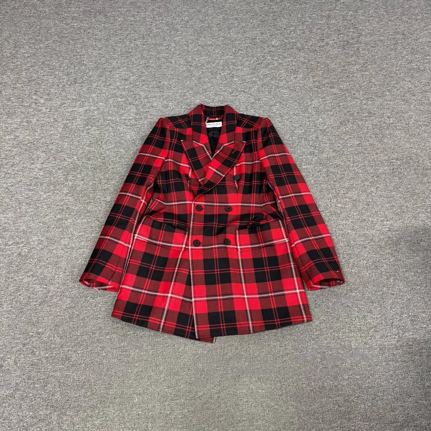 Balenciaga Balenciaga size 34 Red and black checkered wool hourglass s Size S / US 4 / IT 40 - 1 Thumbnail