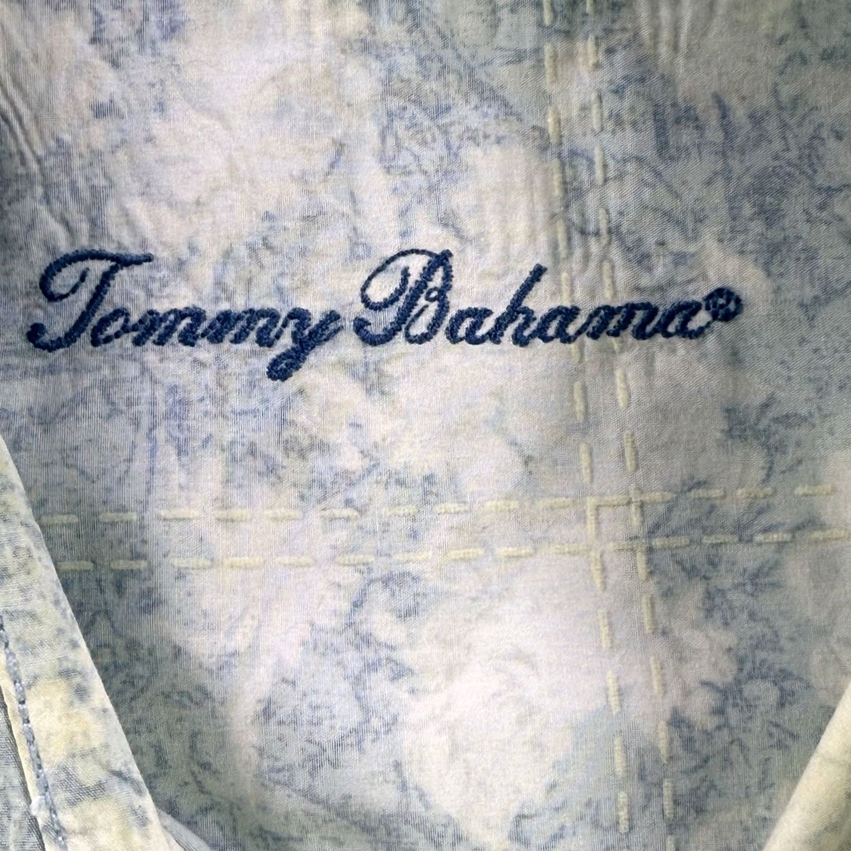 Tommy Bahama Tommy Bahama Hawaiian Shirt Men’s XL Blue Floral Leaf 100% Cotton Button Up Size US XL / EU 56 / 4 - 4 Thumbnail