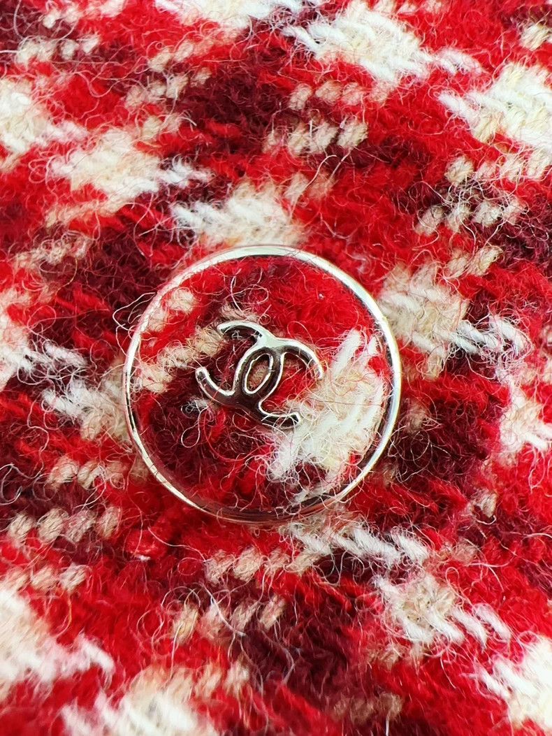 Chanel Ski series red plaid sweater coat