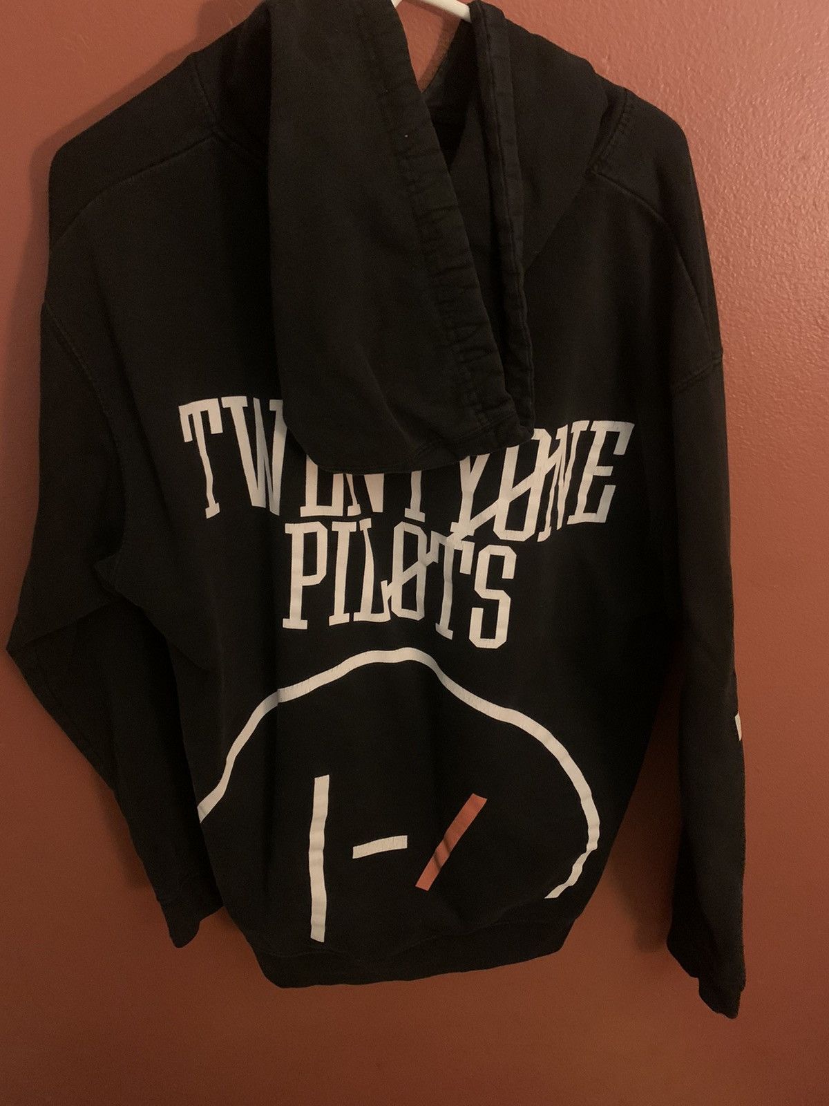 Other 21 pilots hoodie Size US L / EU 52-54 / 3 - 1 Thumbnail