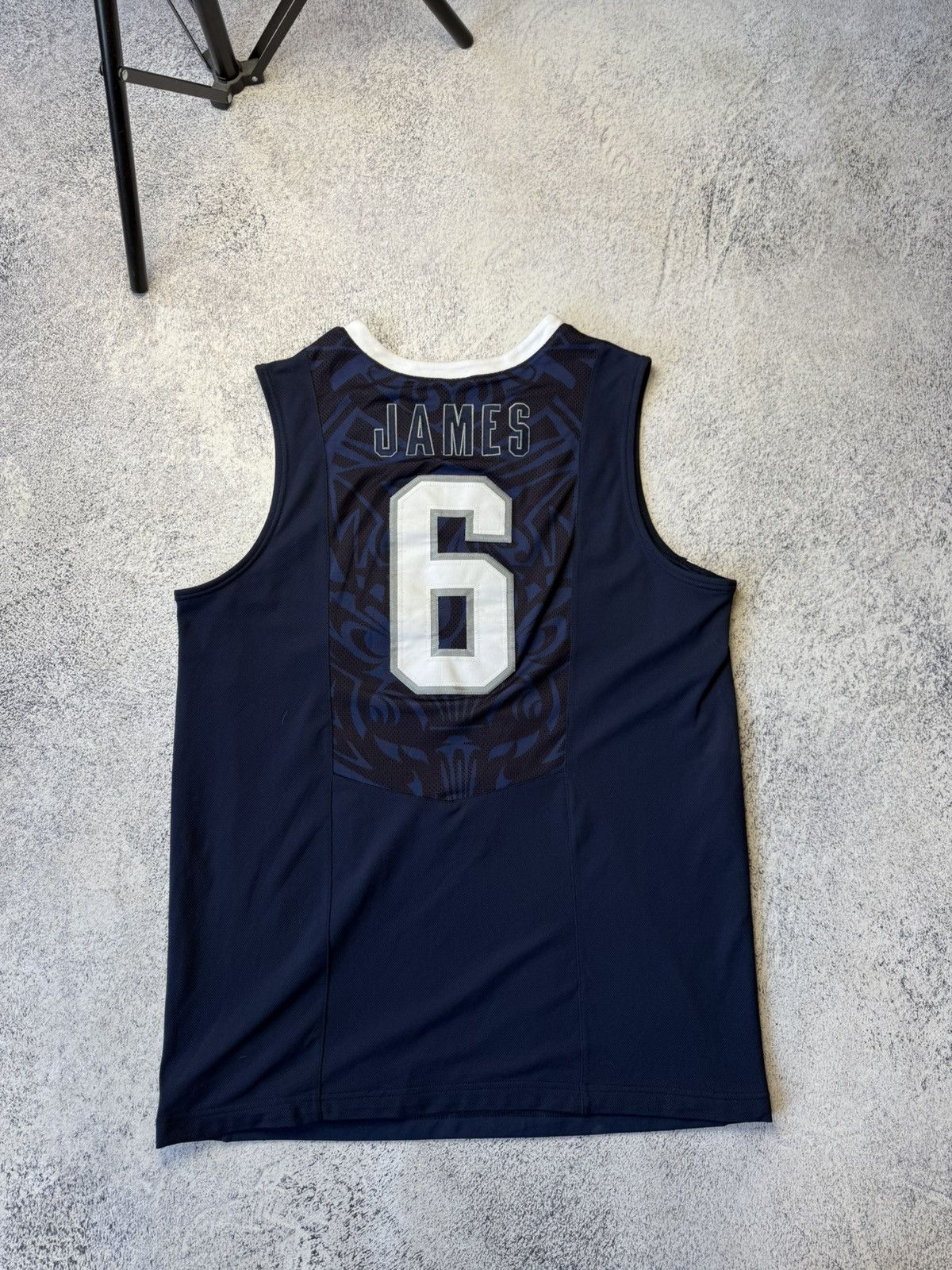 NBA Vintage Y2K Lebron James Team USA NBA Olympics Jersey L Size US L / EU 52-54 / 3 - 12 Thumbnail