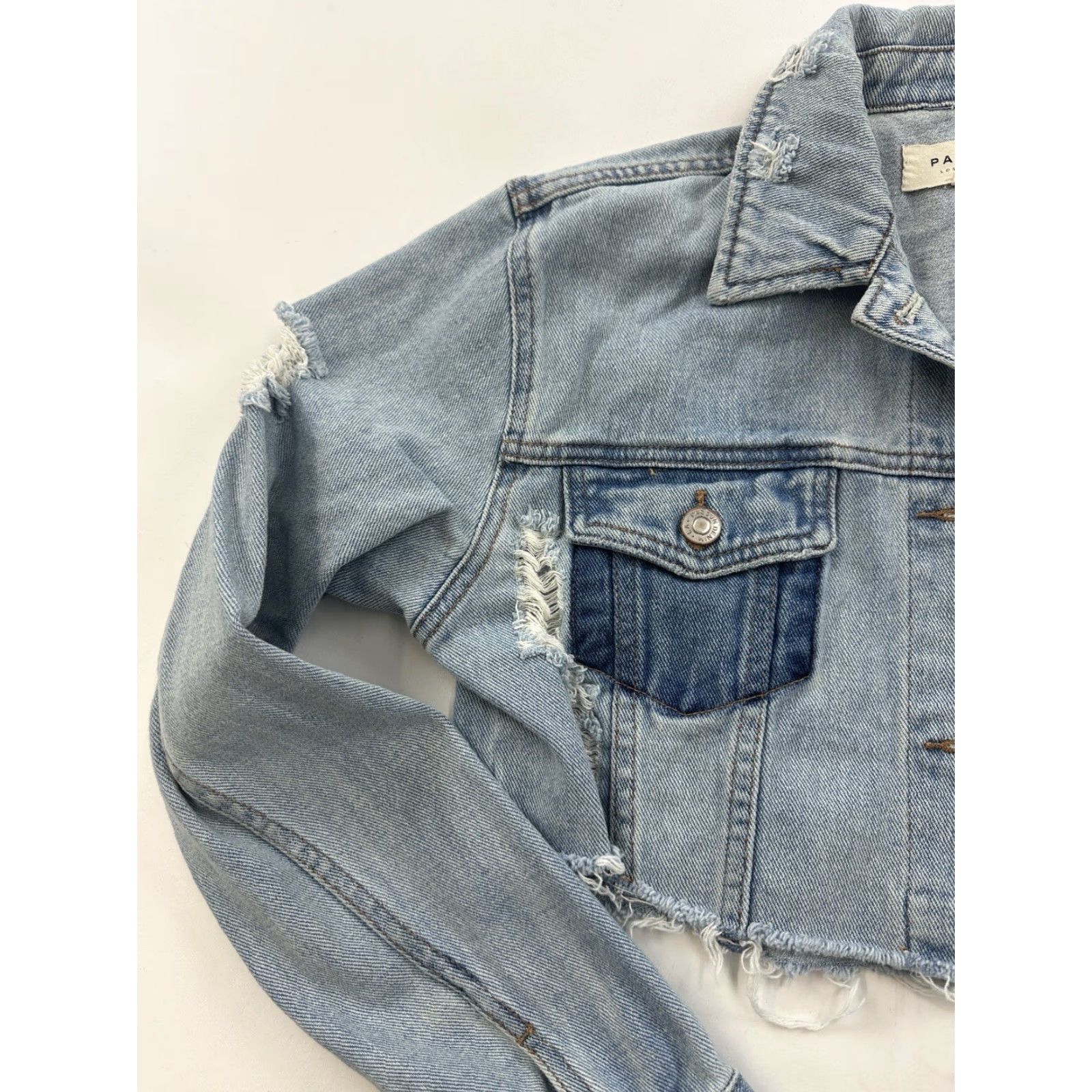 Pacsun Pacsun Denim Jacket Womens Small Blue Cropped Distressed Casual Party/Cocktail Travel Short Jacket with Pockets Size S / US 4 / IT 40 - 4 Thumbnail