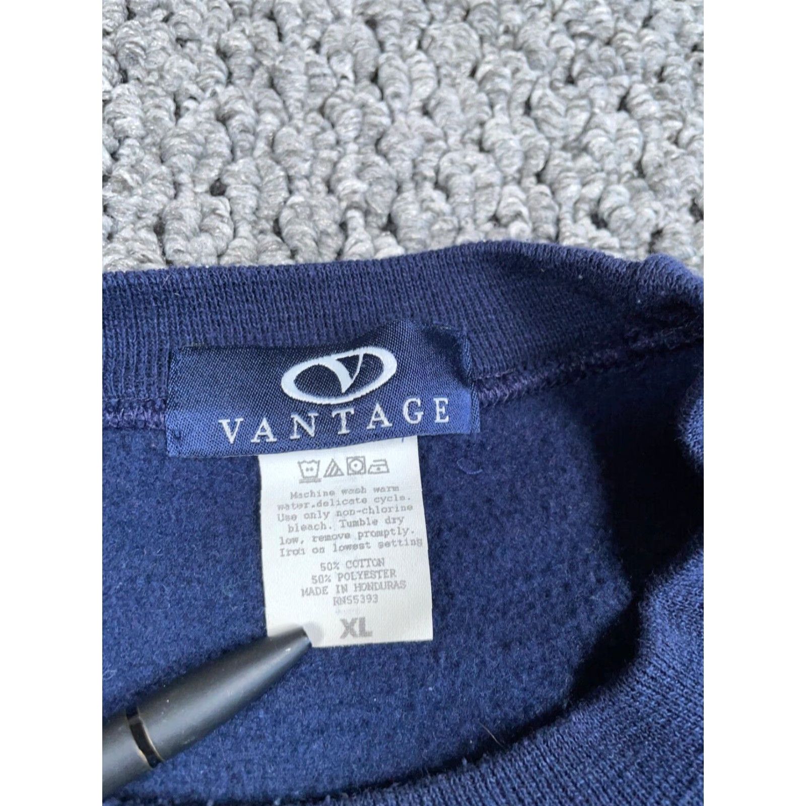 Apple VTG Vantage Ski Resort Sweatshirt Adult XL Blue Crewneck 50-50 Apple Mountain 90s Mens Embroidered City Ski Size US XL / EU 56 / 4 - 4 Thumbnail